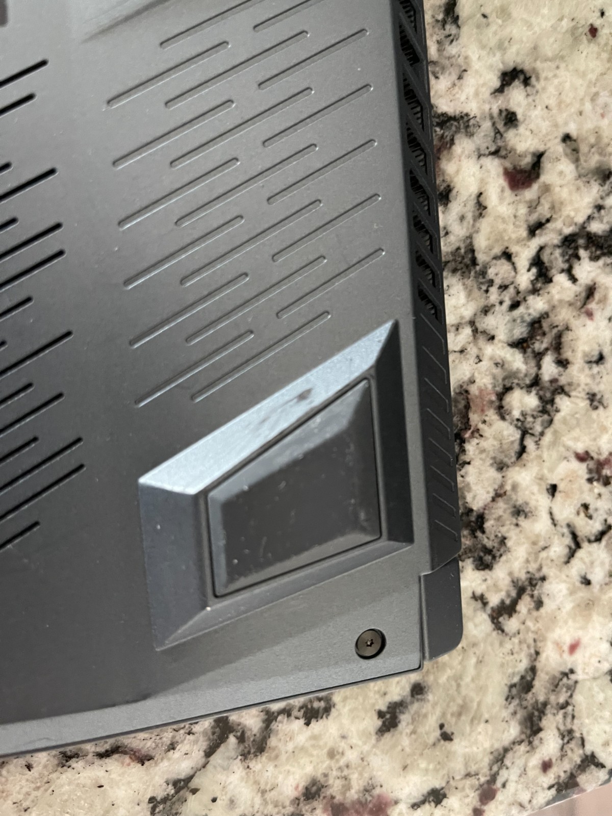 ASUS ROG Zephyrus Duo 15 GX550 NVIDIA RTX 2080 Super Max-Q 32GB RAM Thunderbolt