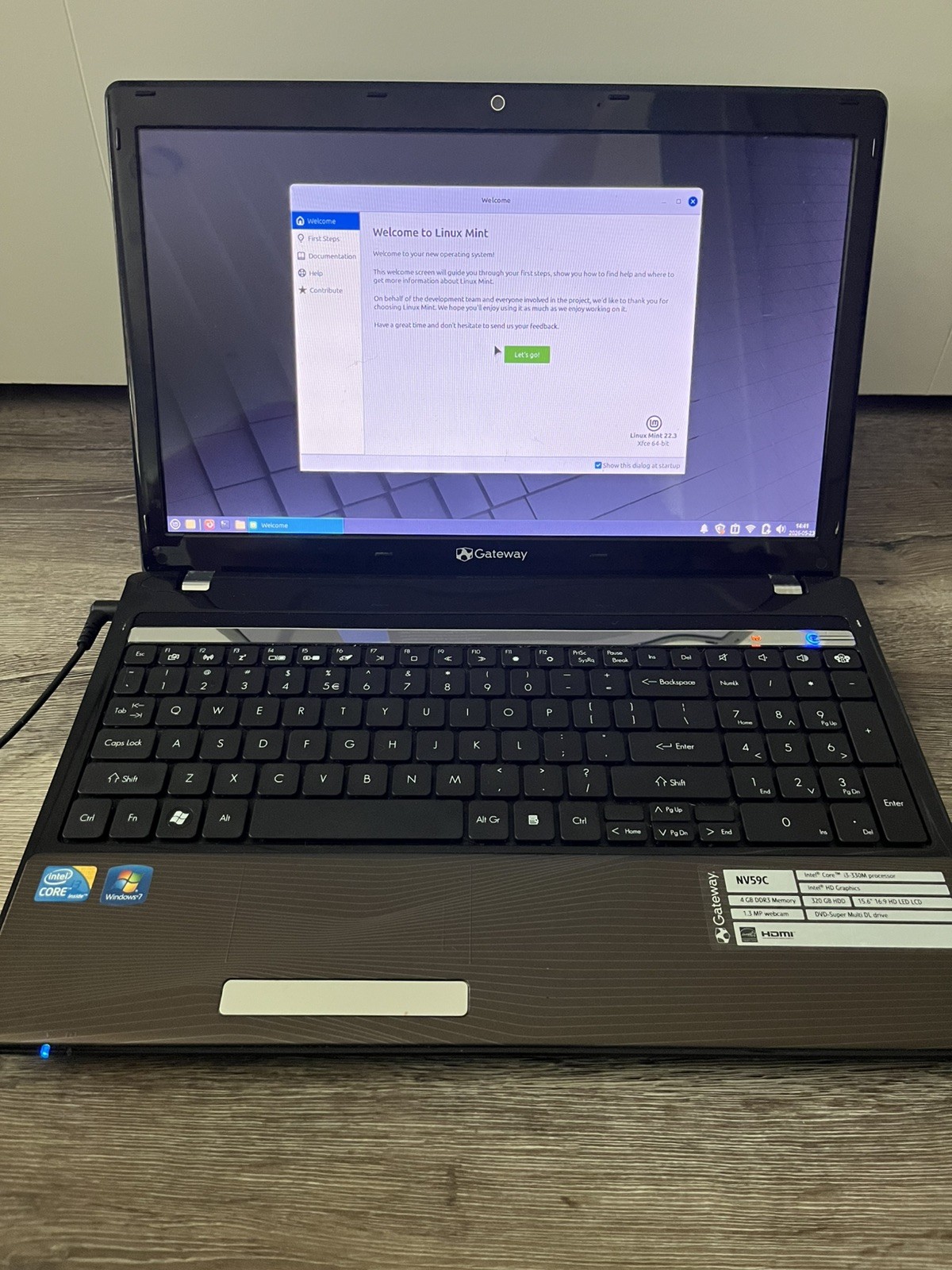 GATEWAY NEW90 LAPTOP – INTEL CORE I3 – 4GB RAM – BAD BATTERY READ DESCRIPTION