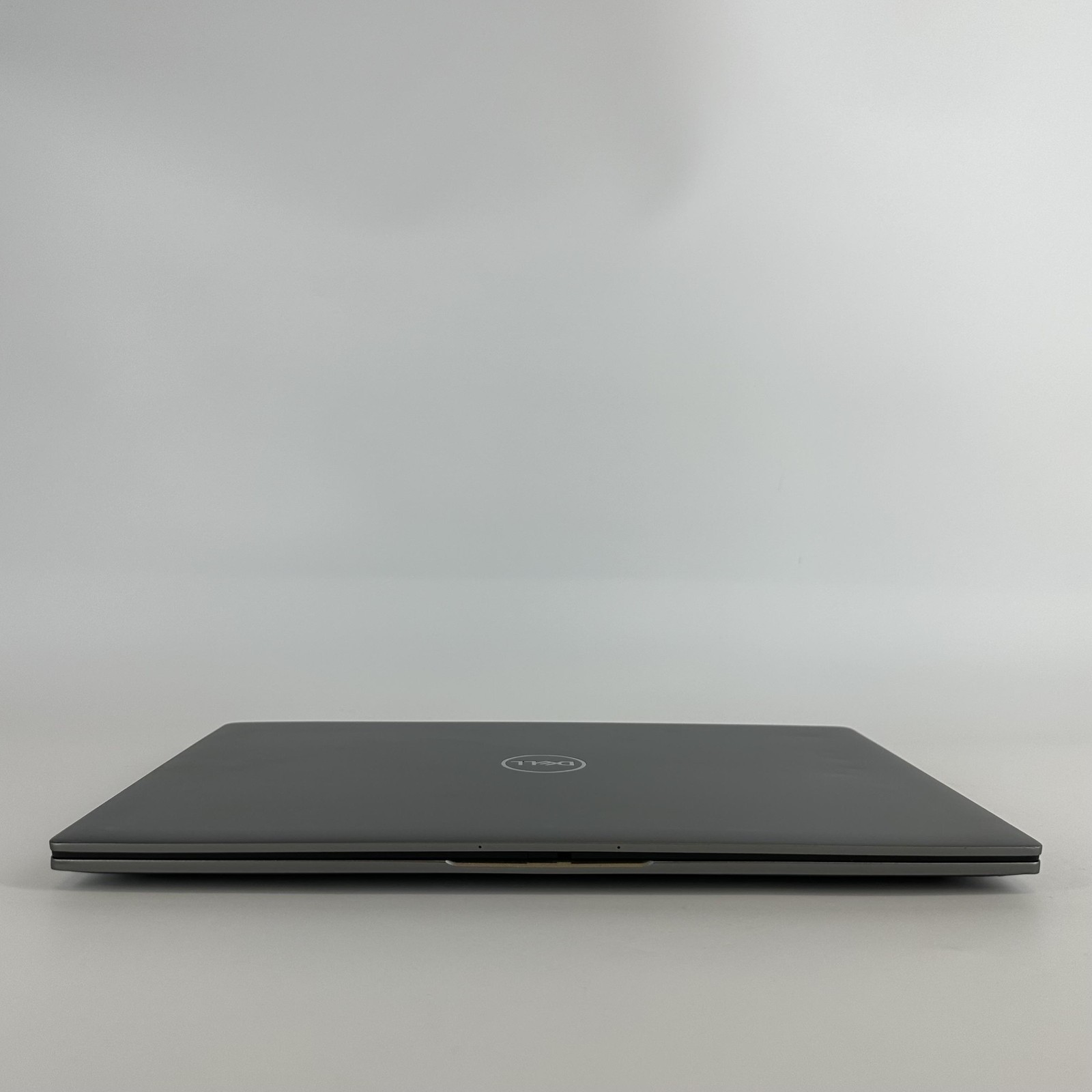 Dell Latitude 7640 16 Gray FHD+ 1.6 GHz i5-1345U 16GB 256GB SSD Good