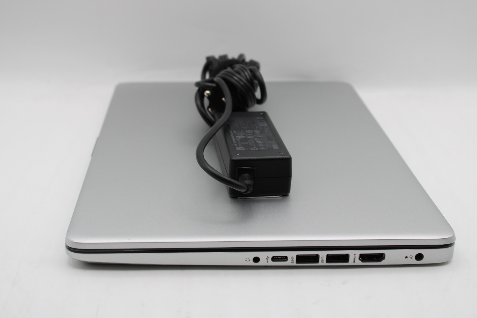 HP 14-dq0703dx _ Pentium Silver N5030 _ 16GB RAM _ 256GB SSD _ No OS
