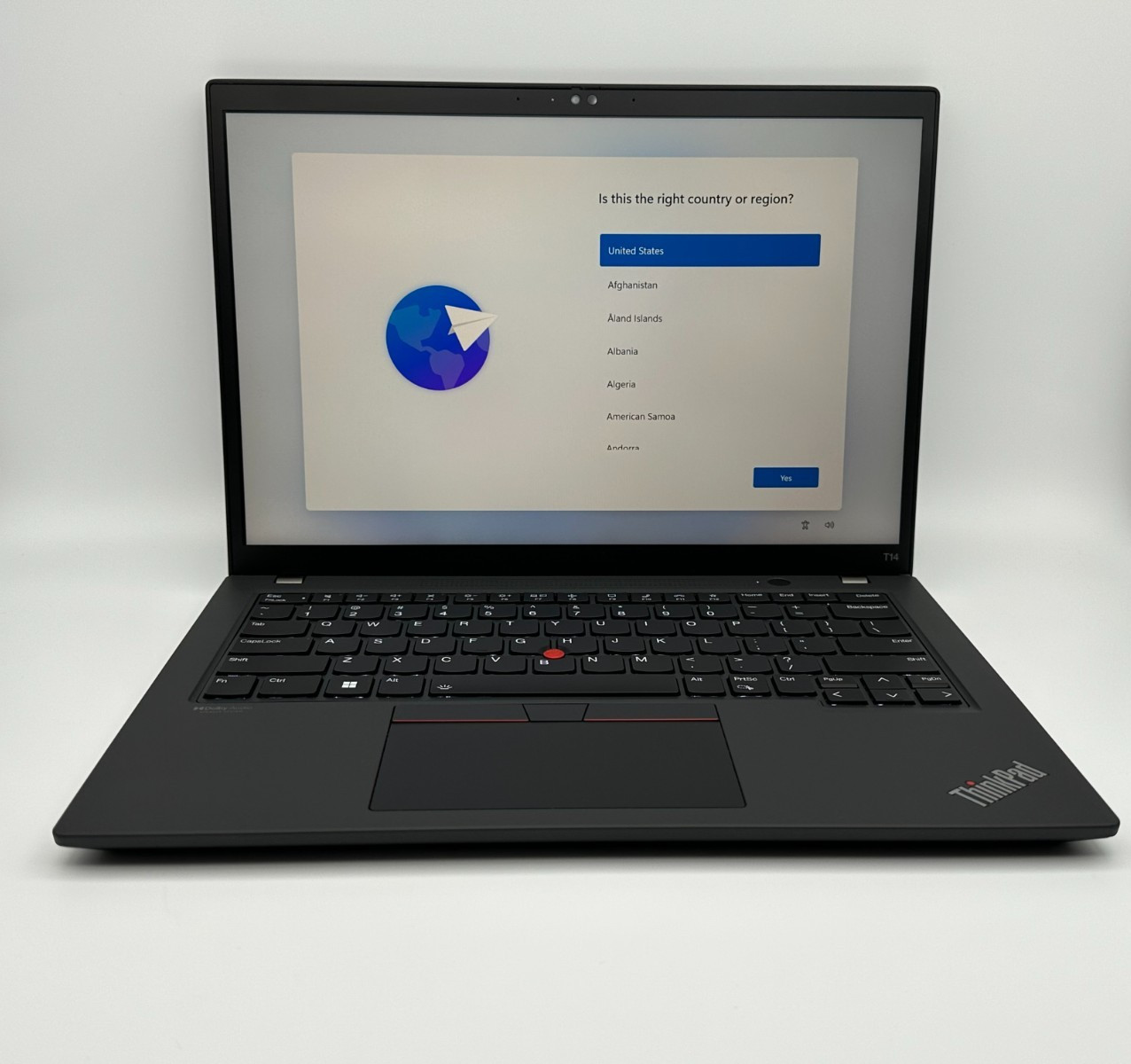 Lenovo ThinkPad T14 Gen 3 Laptop AMD RYZEN 7 PRO 6850U 16GB RAM 256GB SSD W11P