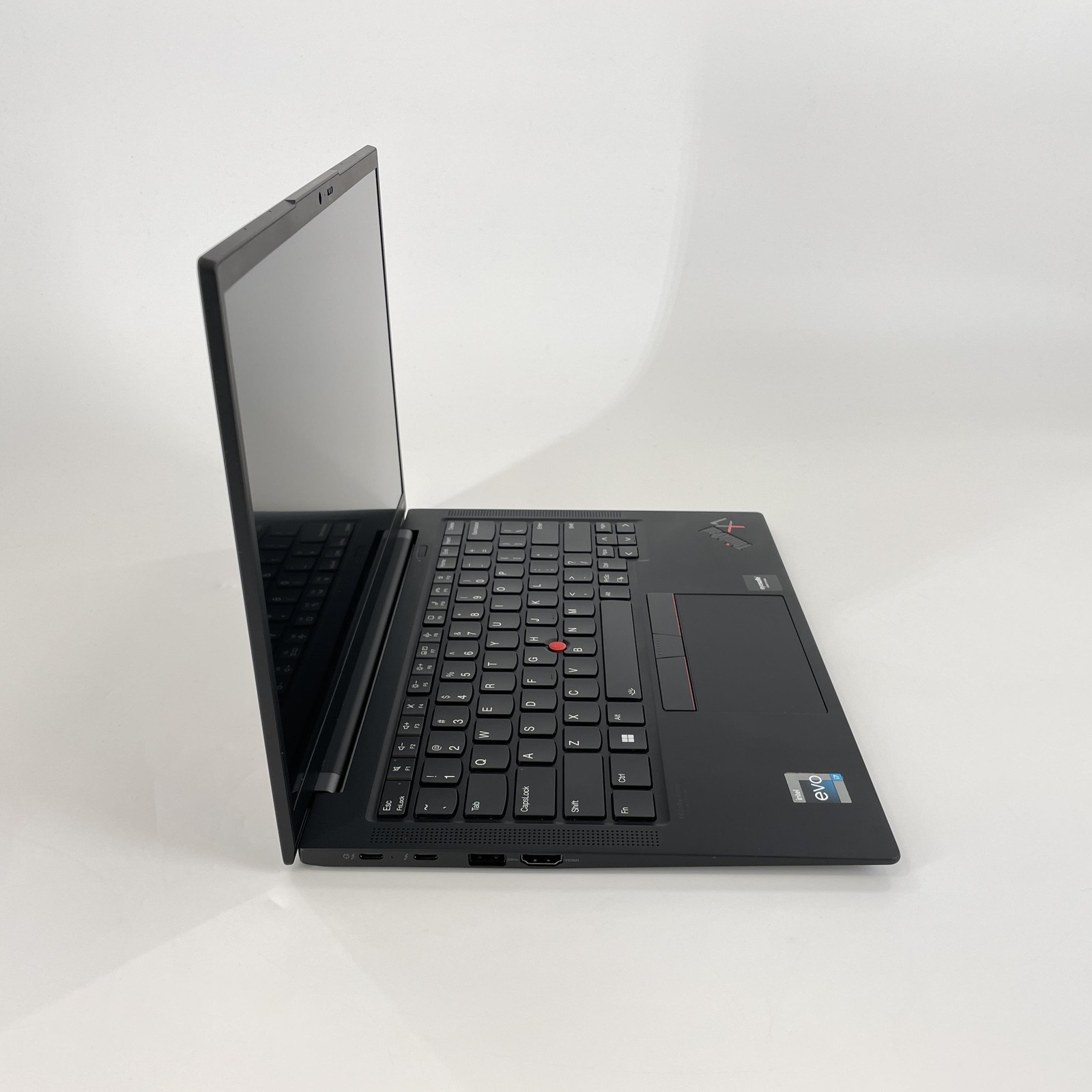 Lenovo ThinkPad X1 Carbon Gen 10 14 FHD+ 2.1 GHz i7-1260P 16GB 512GB SSD