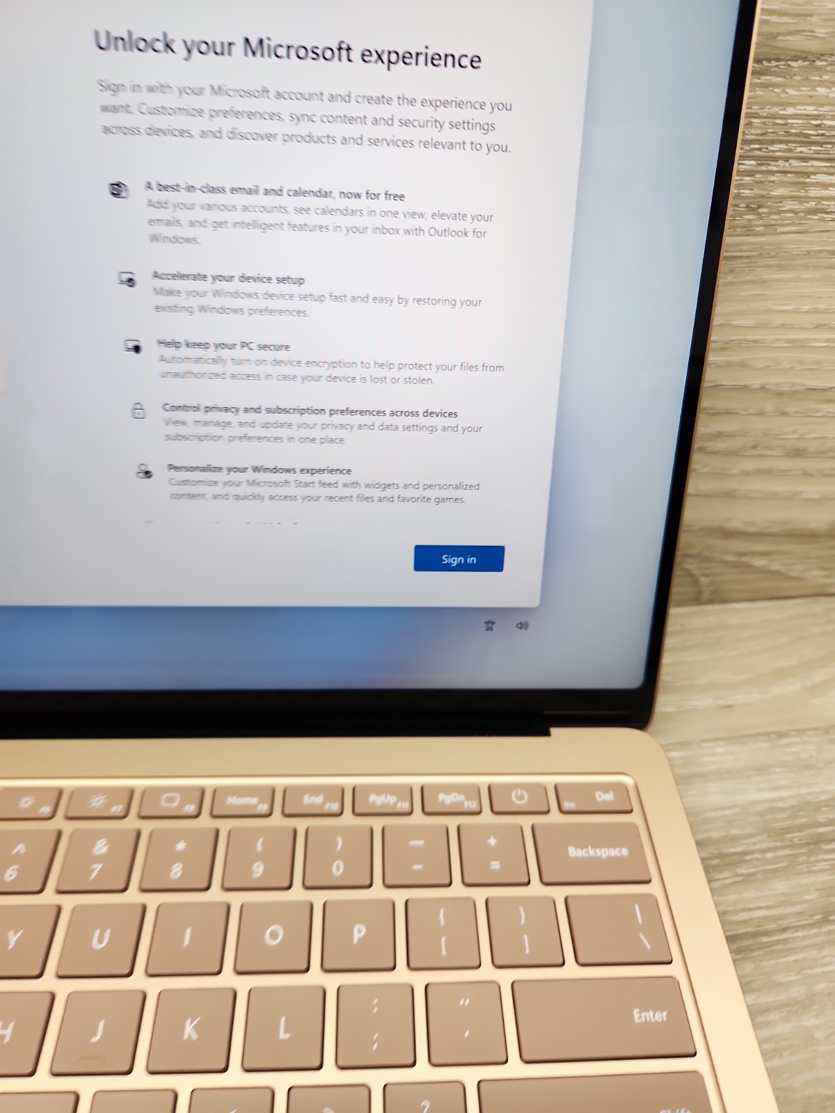 Microsoft Surface Laptop 7 13″ Snapdragon X Plus 16GB 512GB SSD (Read)