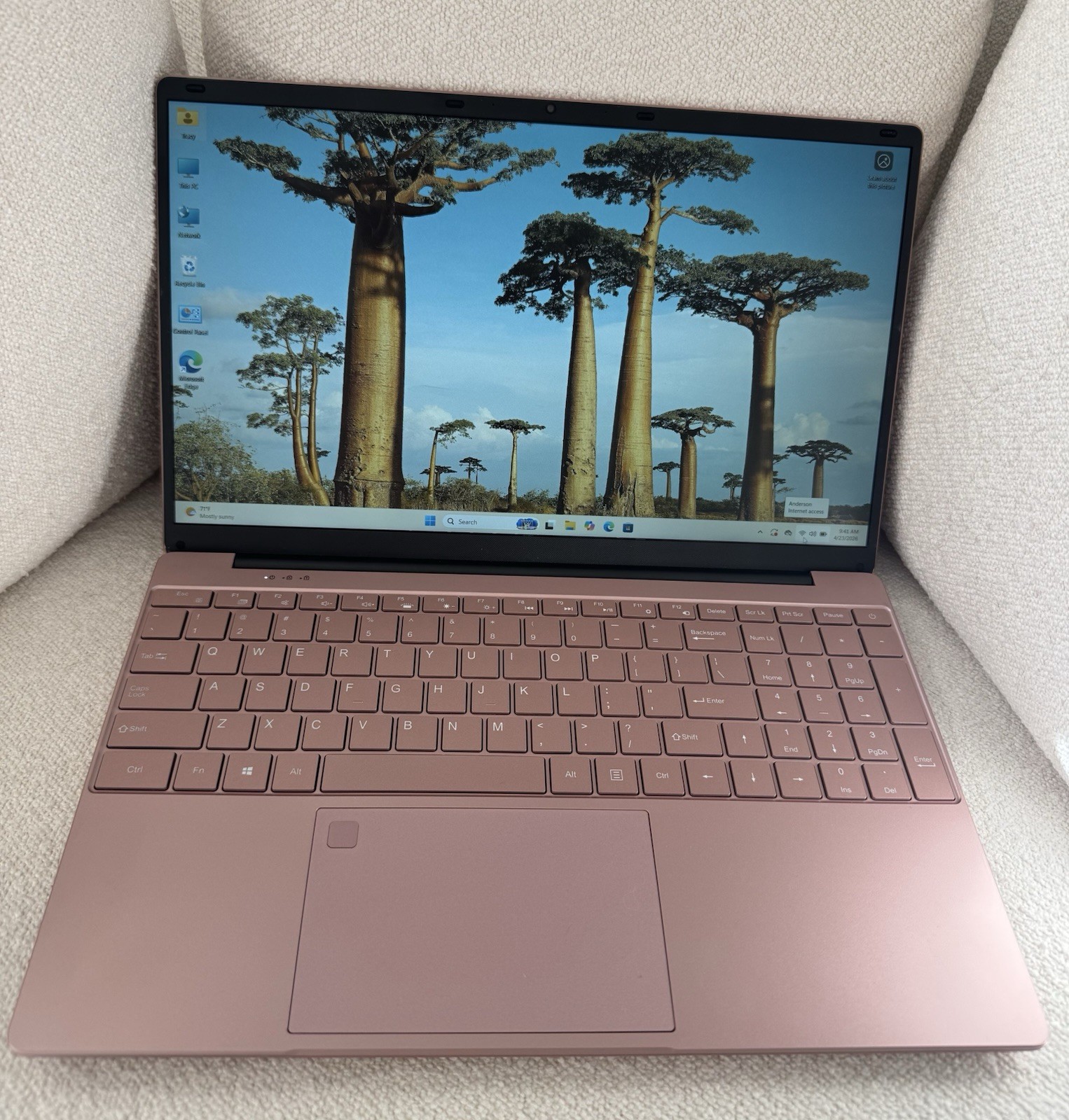 Molegar Pink Laptop Computer 15.6” T152A 16GB ram 1080p
