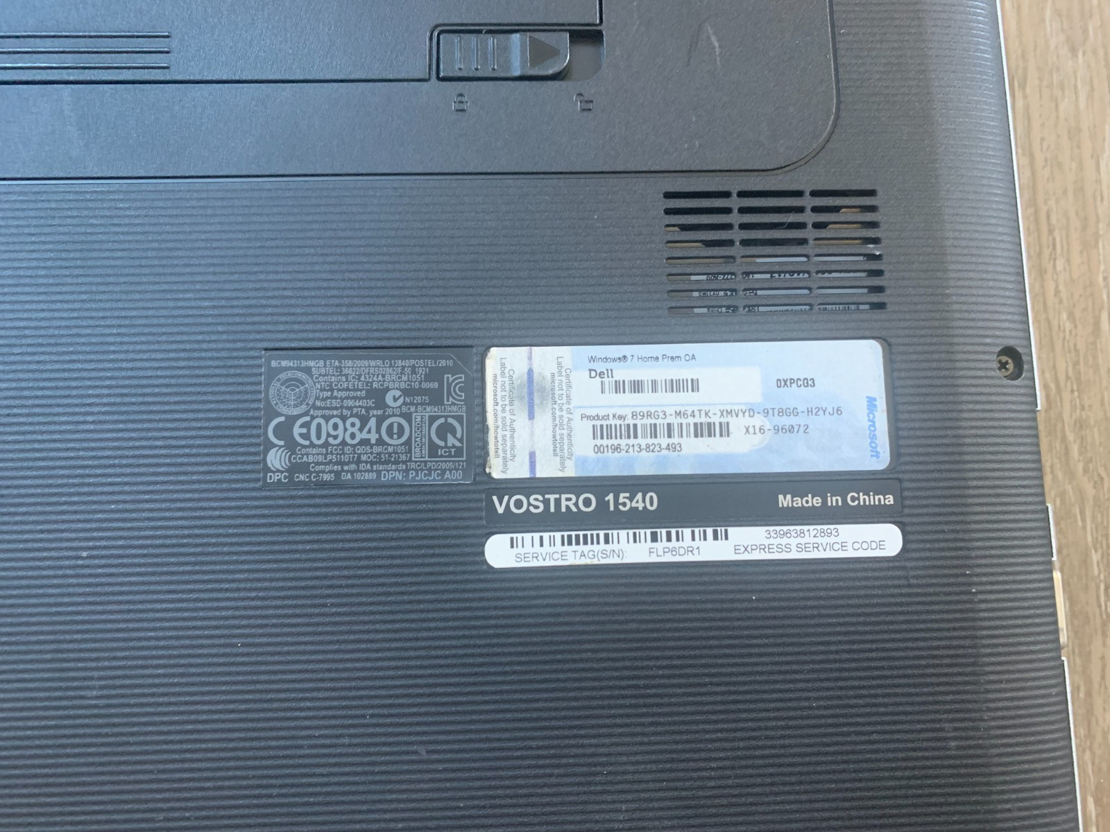 Dell Vostro 1540 15.6″ Core i3 M370 2.40GHz 3GB RAM 500GB HDD Win 10 Pro