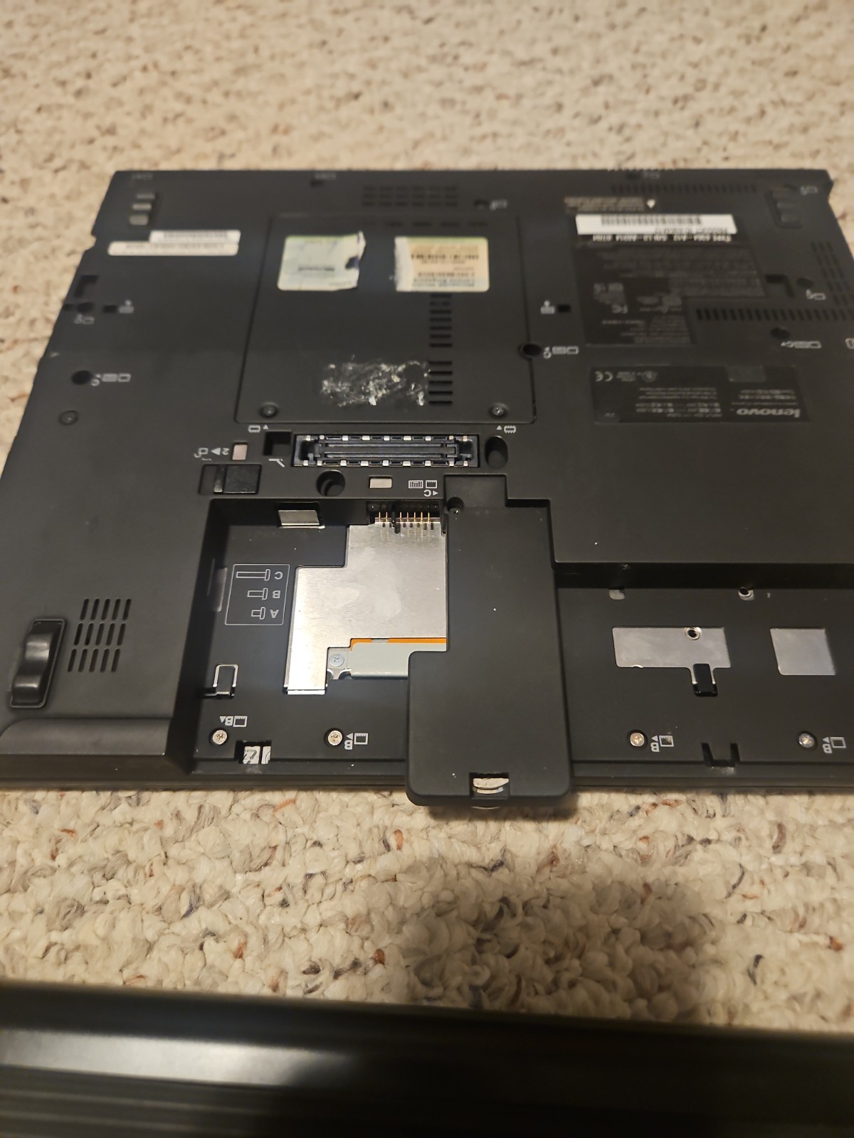 Lenovo ThinkPad X60 Tablet 6364-A12 12.1″ CDuo L2500 Dead Screen