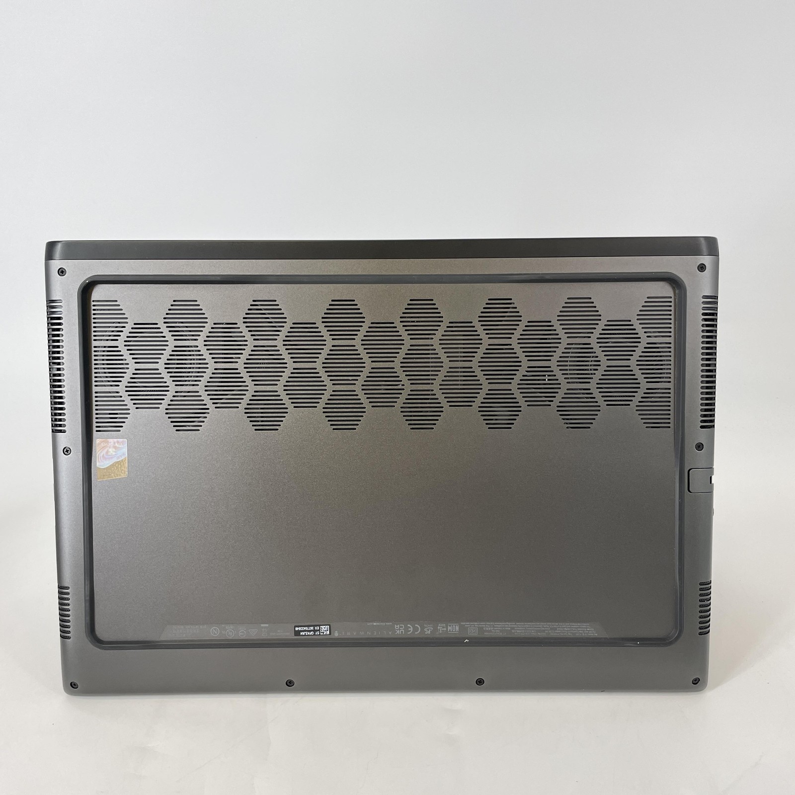 Dell Alienware M16 R2 240Hz QHD+ 2.3 GHz Ultra 9 185H 32GB 1TB NVIDIA RTX 4060