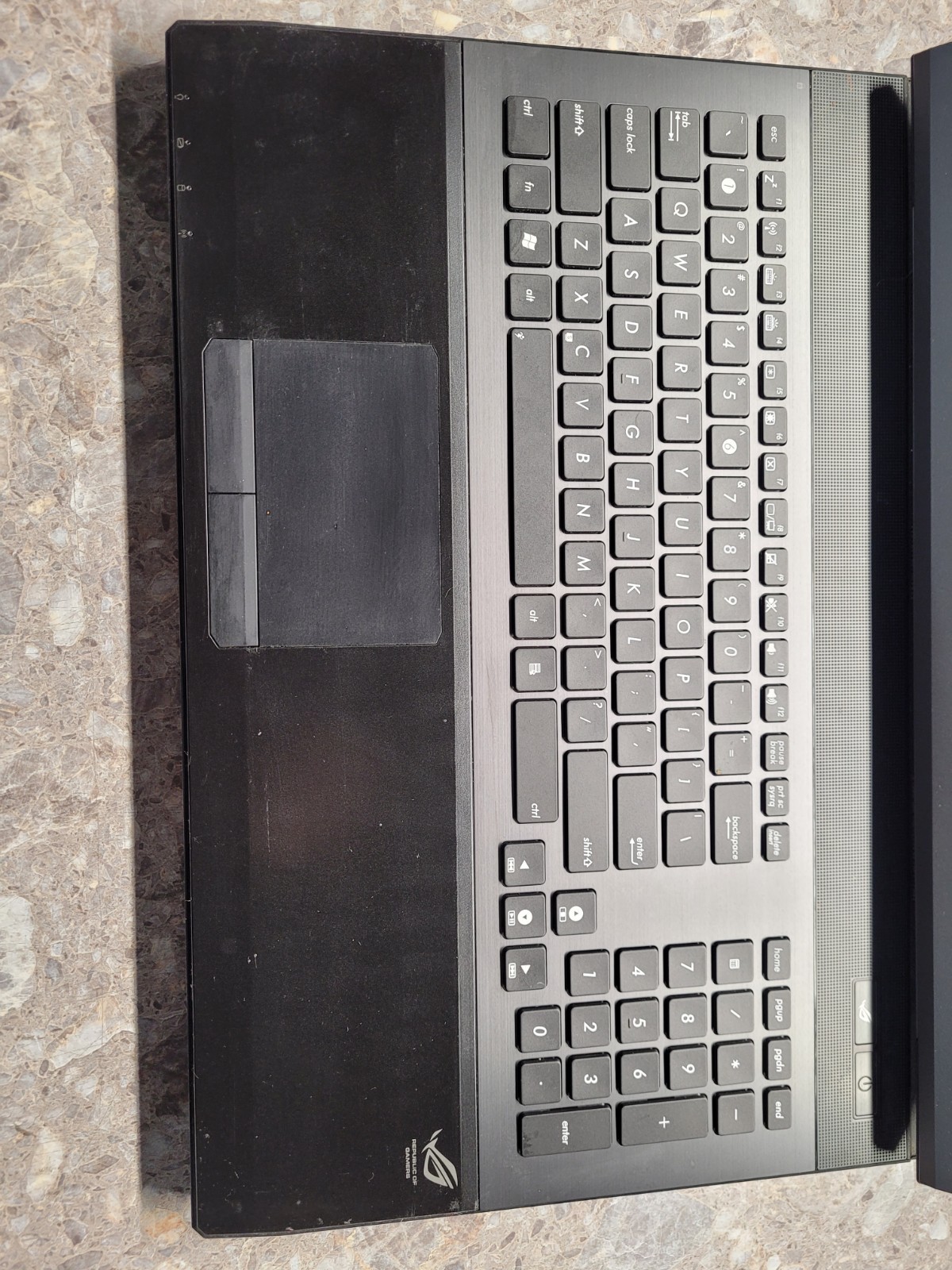 Retro ASUS G74S 17.3″ I7-2670QM NVIDIA GTX 560M 16GB RAM 128GB SSD 700gb HDD