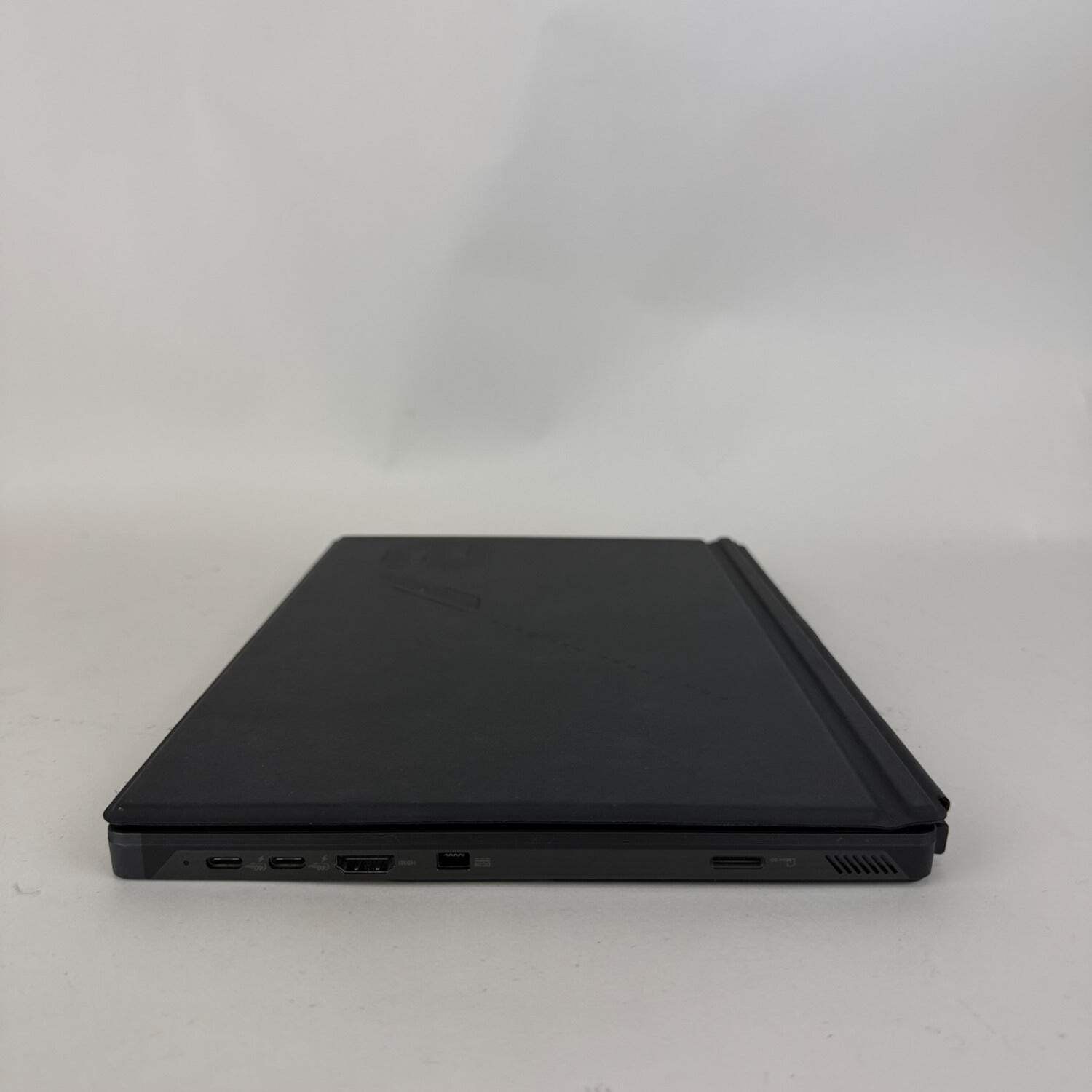 Asus ROG Flow Z13 GZ302EA 13.4″ Ryzen AI Max 390 3.2GHz 32GB RAM 1TB SSD