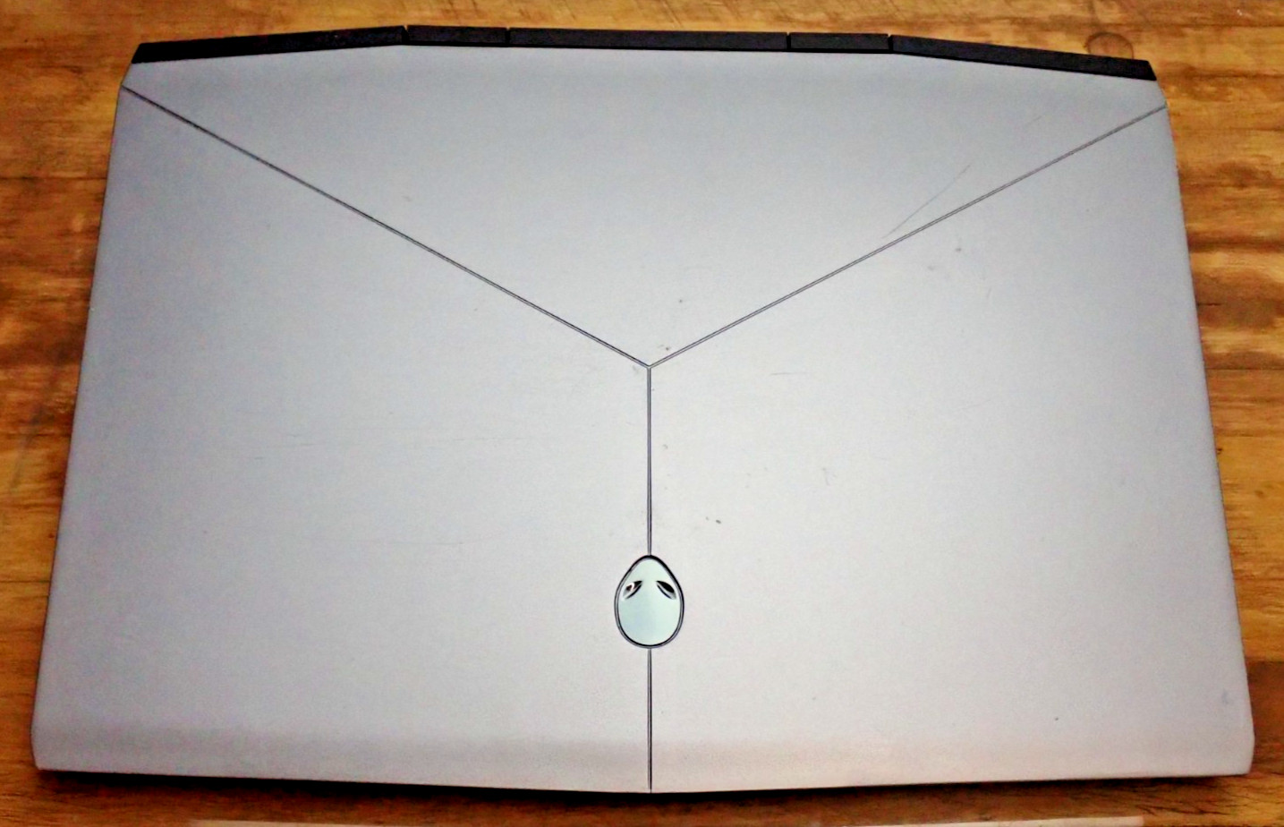 Alienware M15 15.6″ Intel i7-9750H 8GB RAM NVIDIA RTX 2070 NO SSD/OS/BATTERY