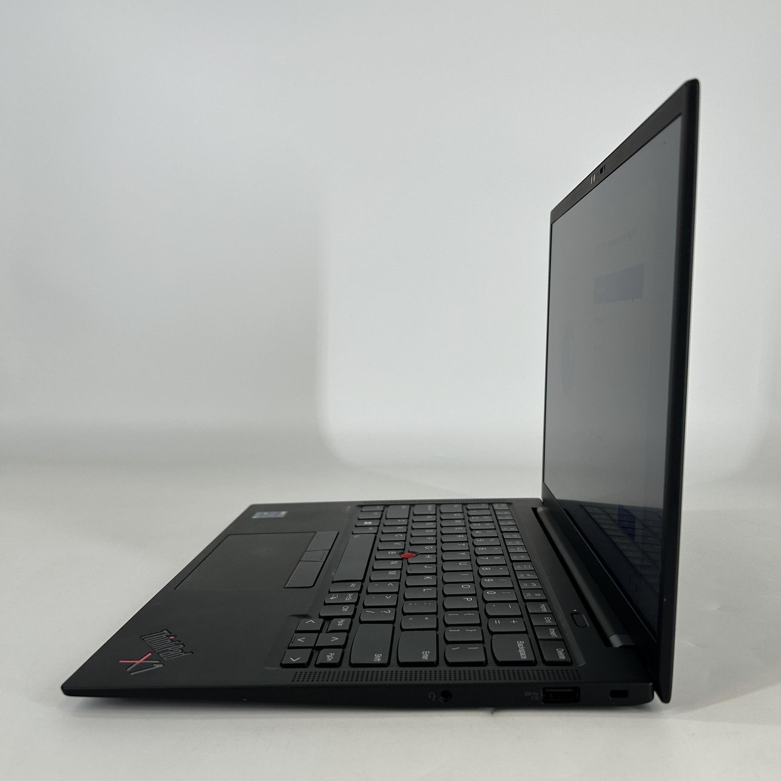 Lenovo ThinkPad X1 Carbon Gen 9 14 Black FHD+ i5-1135G7 2.40GHz 8GB 256GB SSD