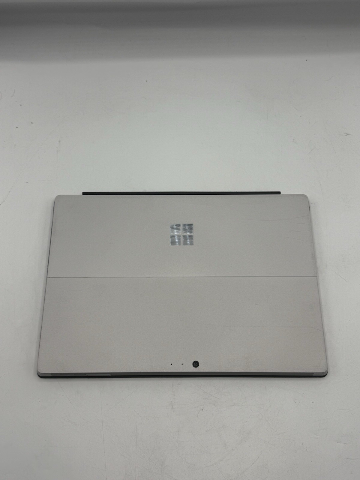Microsoft Surface Pro 4 1724 12.3” Intel M3-6Y30 4GB RAM 128GB SSD Win10P