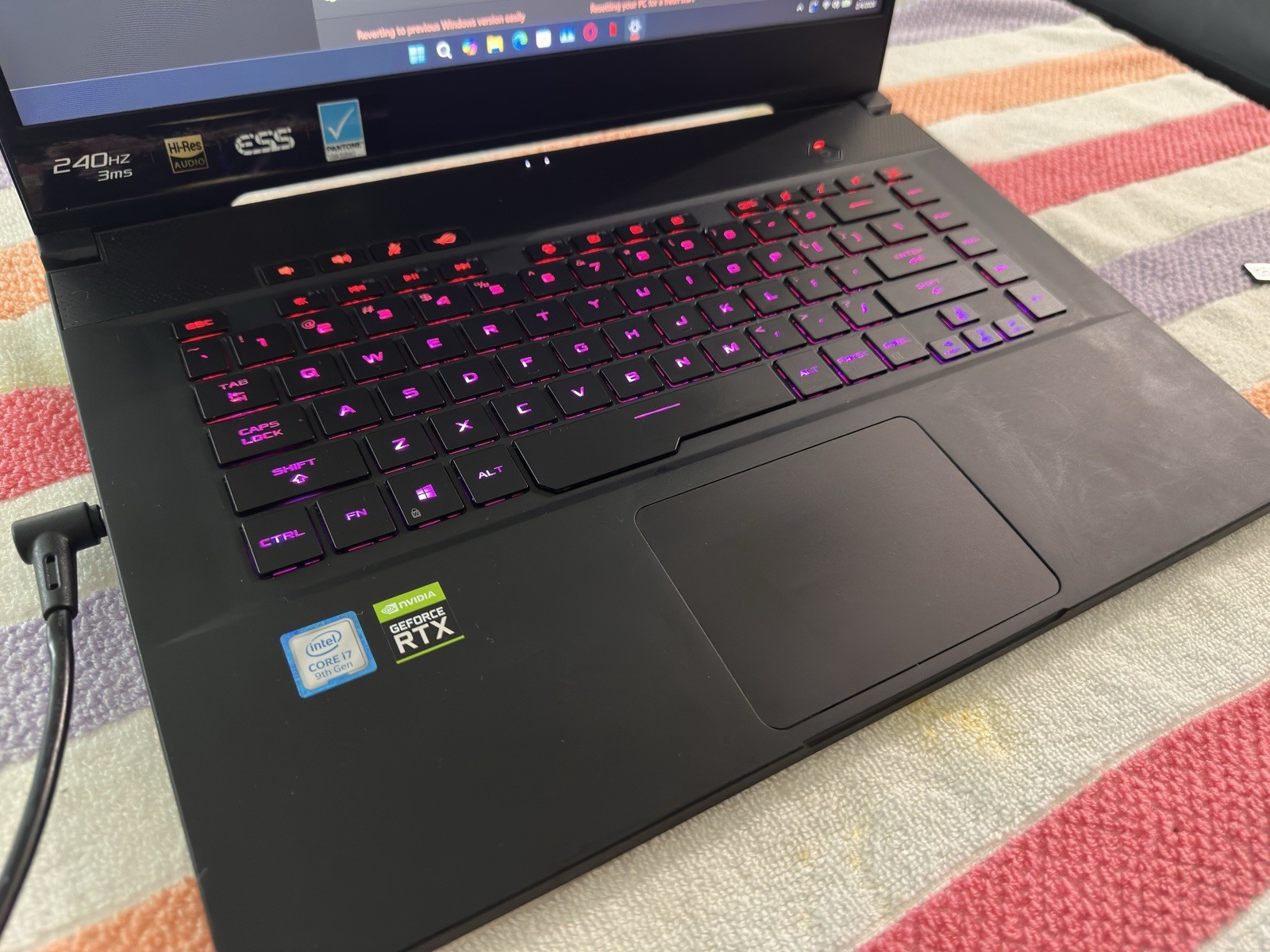 ASUS ROG Zephyrus M15 i7-9750H RTX 2070 Q-Max 8GB DDR4 32GB 1TB SSD 15.6″ FHD