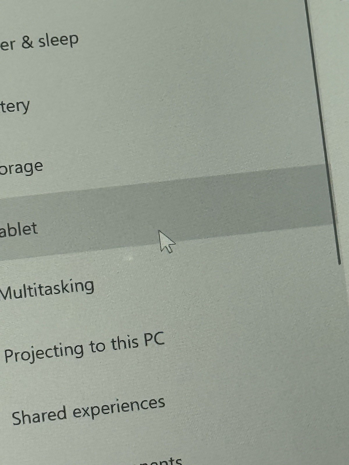Microsoft Surface Pro 1796 12.3” Intel i5-7300U 2.6GHz 4GB RAM 128GB SSD WIN10P