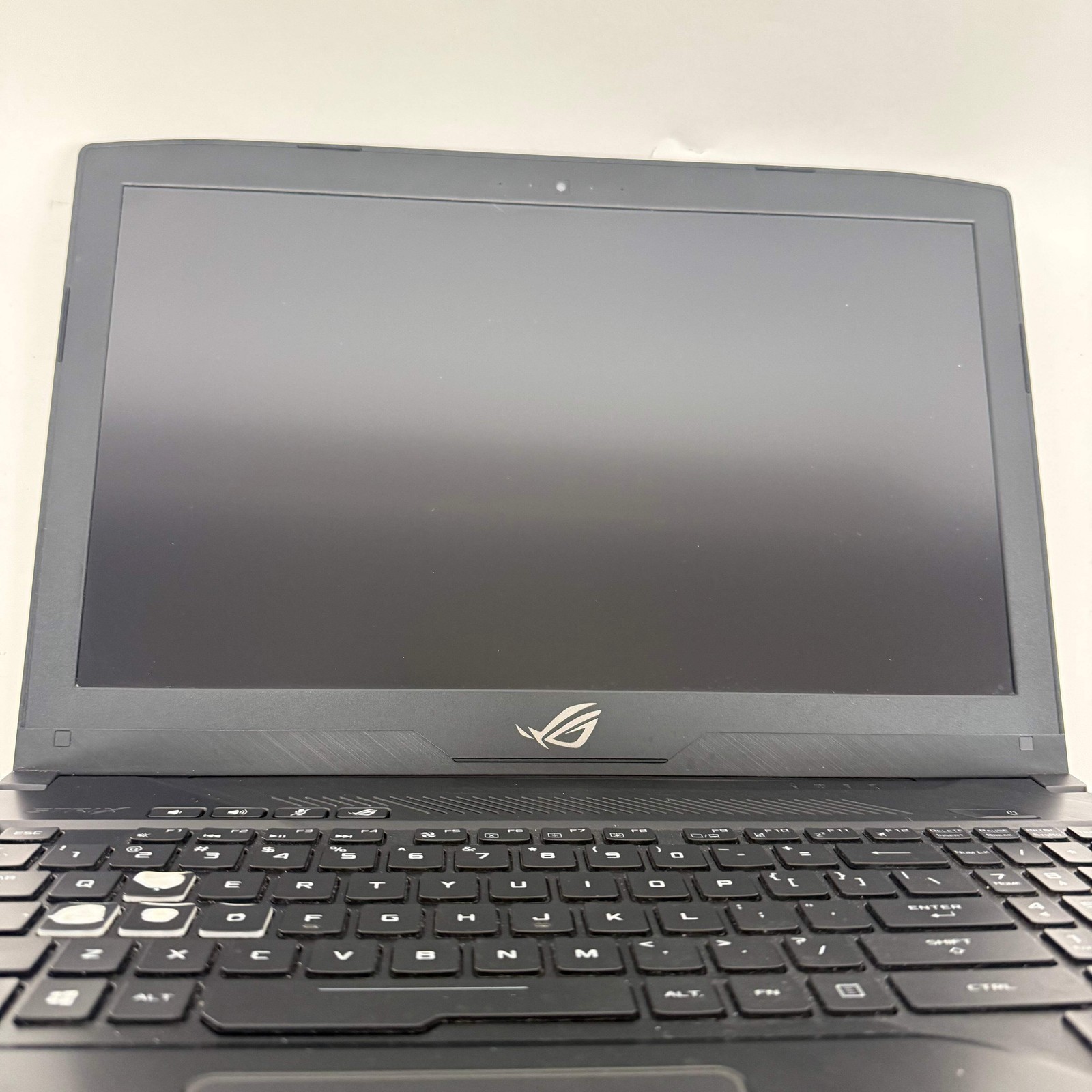 Asus ROG Strix GL503V 15.6″ i7-7700HQ 2.8GHz 16GB RAM 1TB SSD GeForce GTX 1050