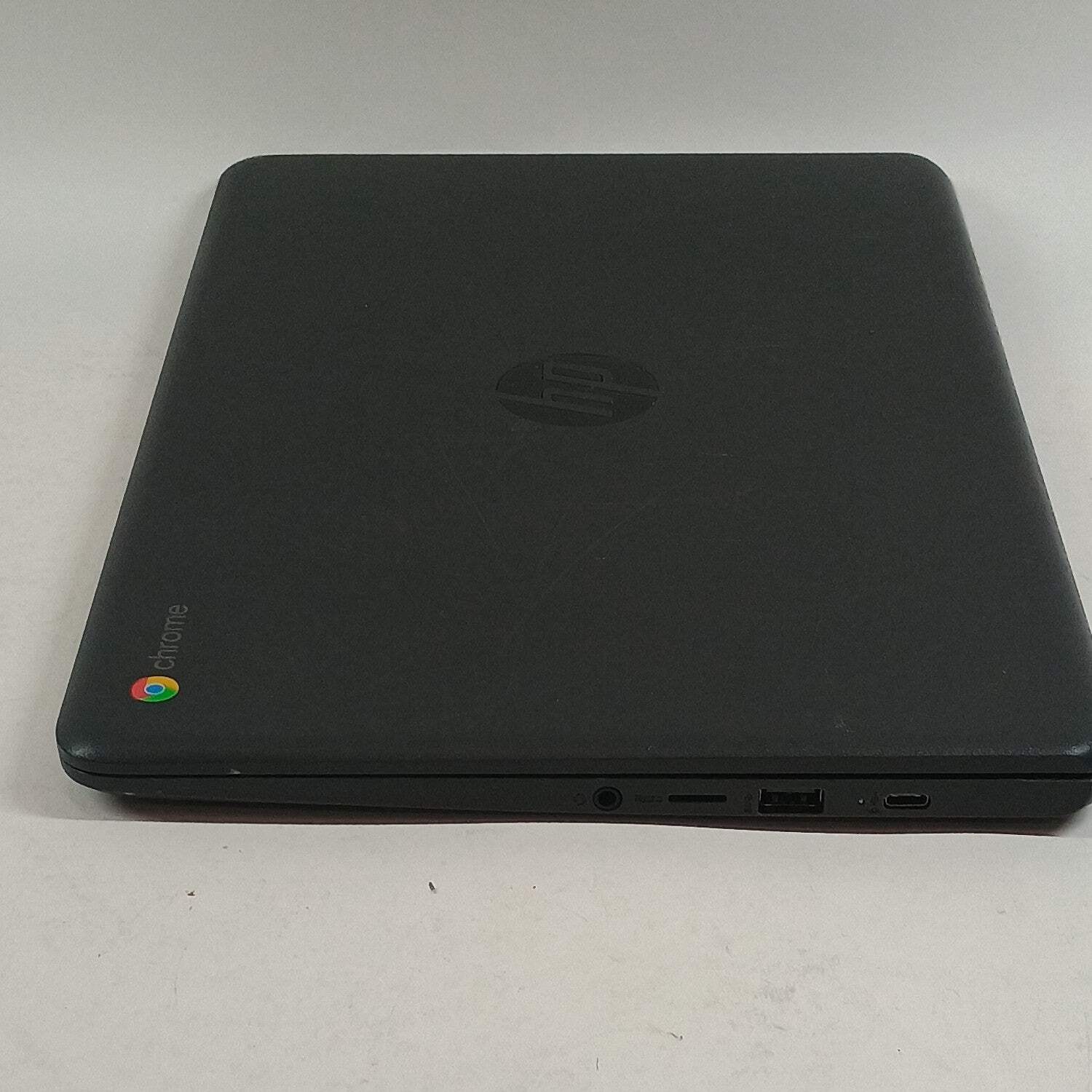 HP Chromebook 14-CA061DX 14″ Celeron N3450 1.1GHz 4GB RAM 32GB SSD