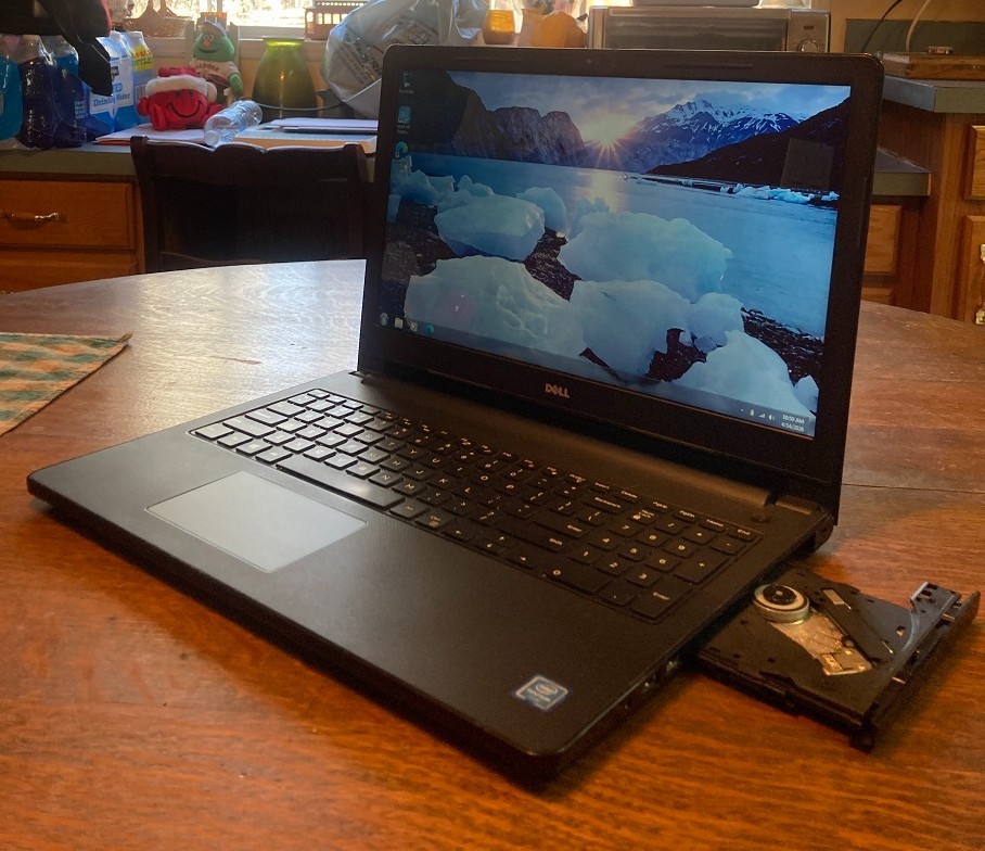 15.6″ Dell Inspiron 3552 Laptop Windows 7 intel 1.6ghz 8gb 250gb DVDRW Btooth