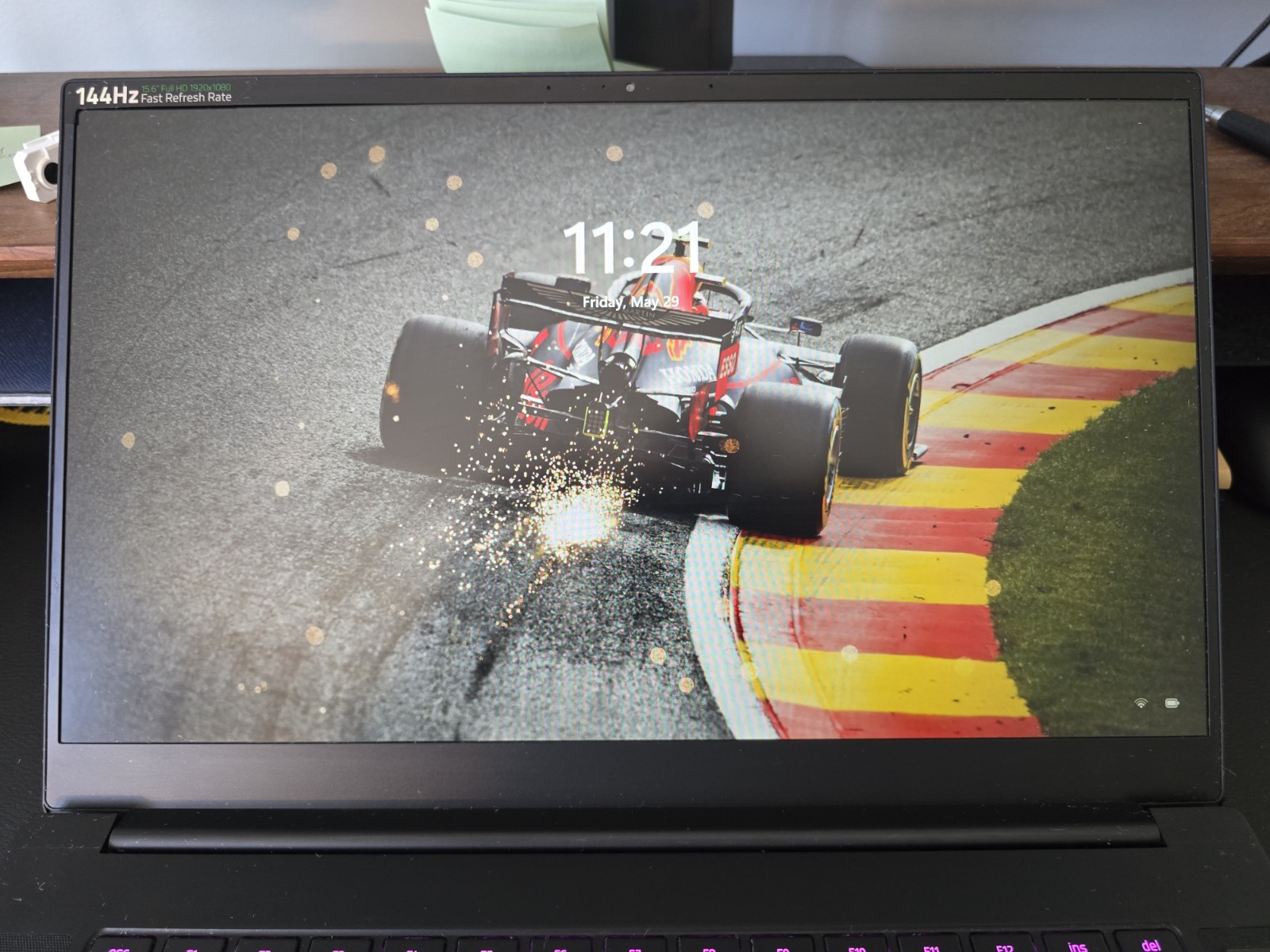 Razer Blade 15 Base 144Hz FHD i7-9750H 16GB 512GB SSD RTX 2060
