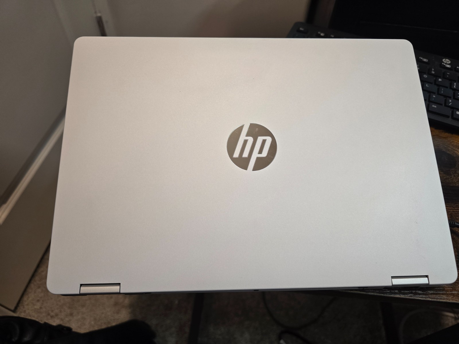 HP- Omnibook 5 Flip 2-in-1 14 (8gb ram, 512gb ssd)