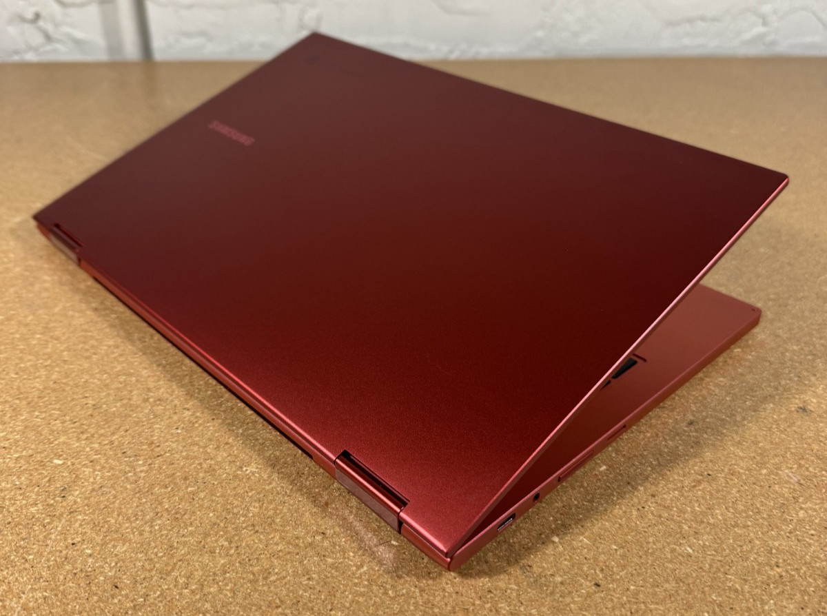 Samsung Galaxy Chromebook 2 XE530QDA 13.3″ Red i5 16GB 128GB ChromeOS