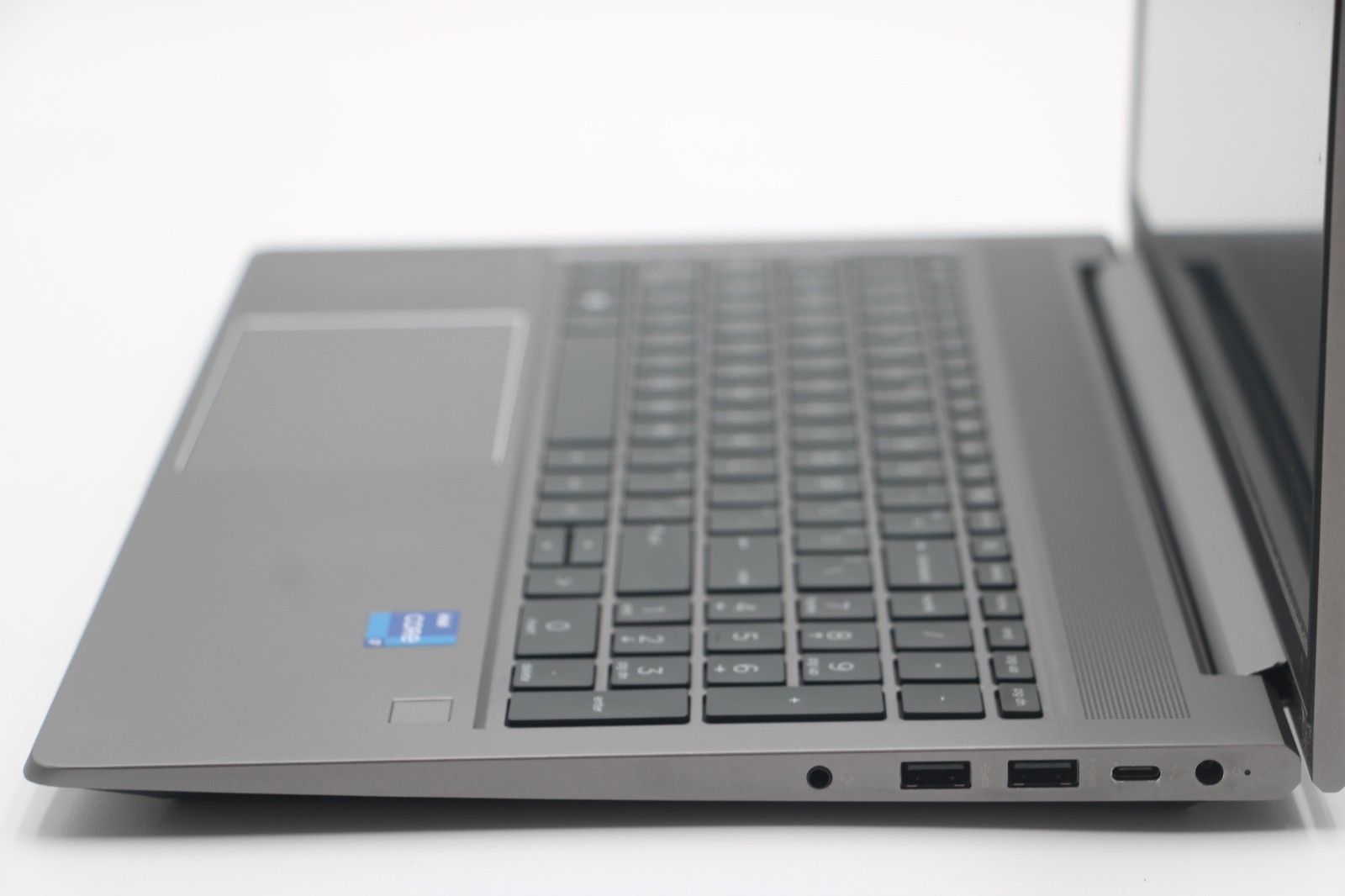 HP ZBook Power 15.6″ G10 *2.4GHz i7-13700H /32GB RAM /1TB SSD /NVIDIA RTX A1000*