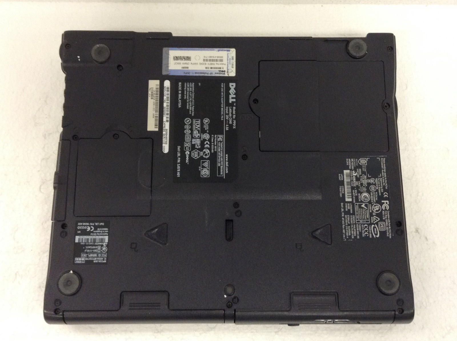 Dell Latitude C840 Pentium 4M 15″ Laptop 2.0GHz 512MB CD-RW Floppy, No HD, WORKS