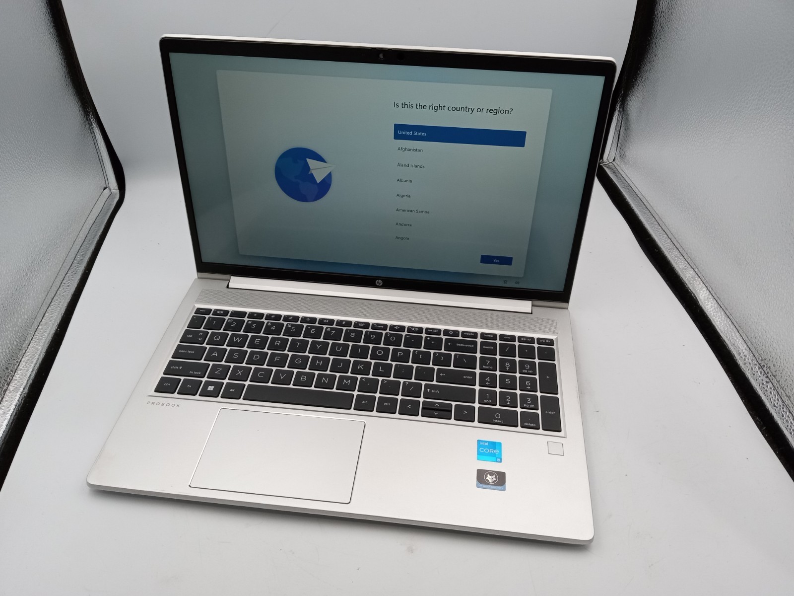 HP ProBook 450 G9 15″ Touchscreen i5-1235U 4GB RAM 256GB SSD Windows 11 -RR
