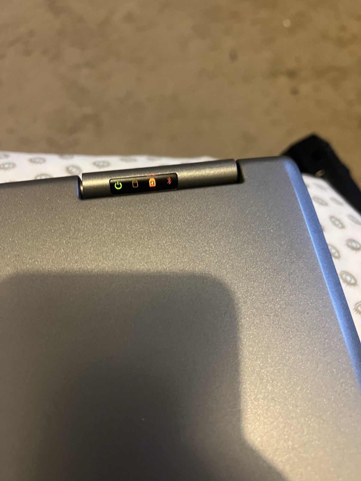 Dell Latitude D505 Laptop Intel Pentium M 1.6GHz 1289MB RAM No HDD/OS
