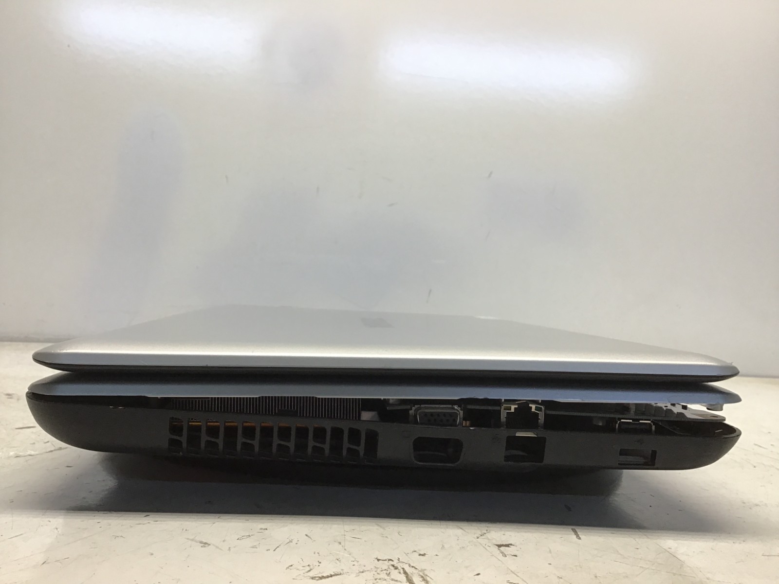 Toshiba Satellite L455-S5975 Intel Celeron 900 2.2GHz 2 GB NO HDD