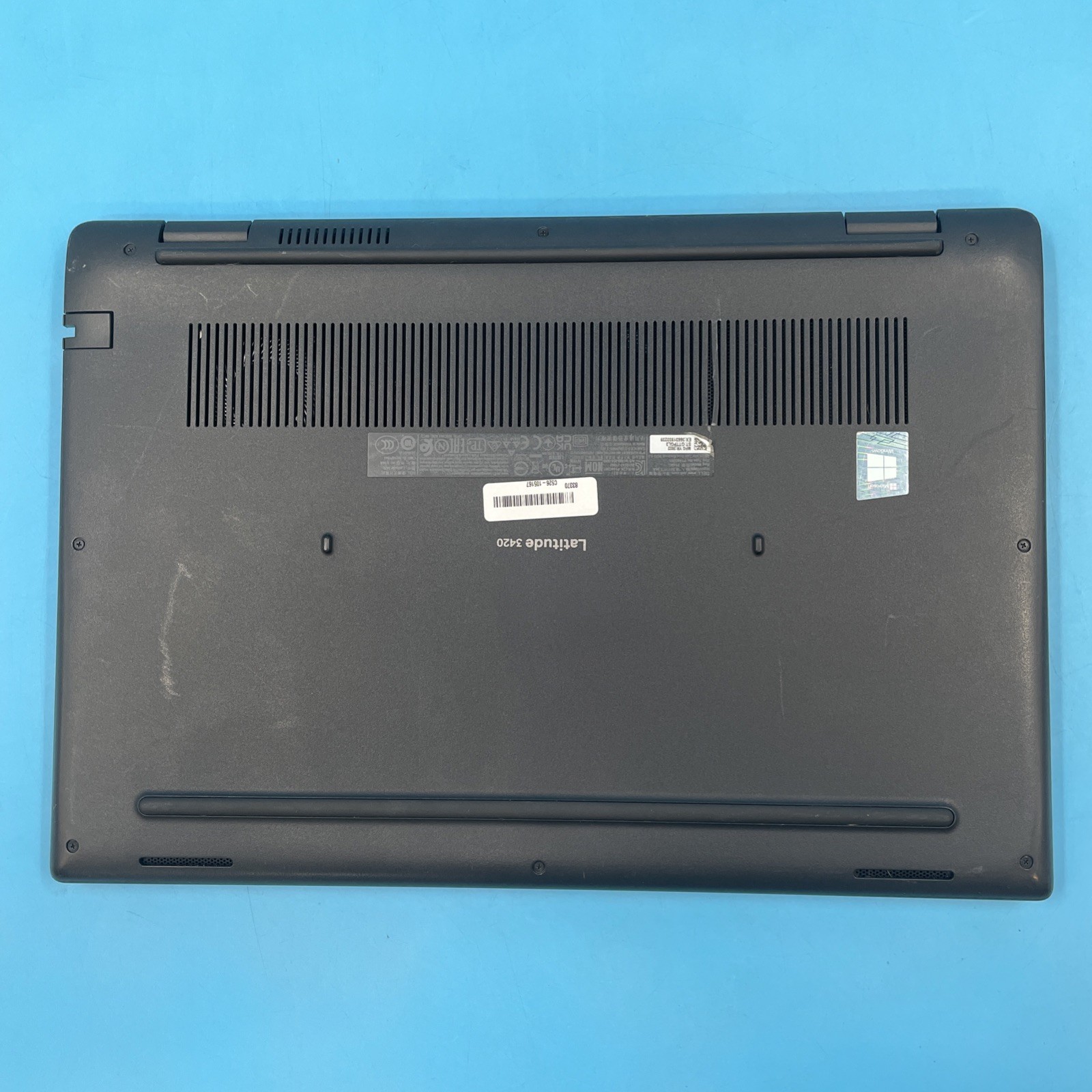 Dell Latitude 3420 | i5-1135G7 | 8GB RAM | 256GB SSD | WIN 11 PRO | 72% BATT