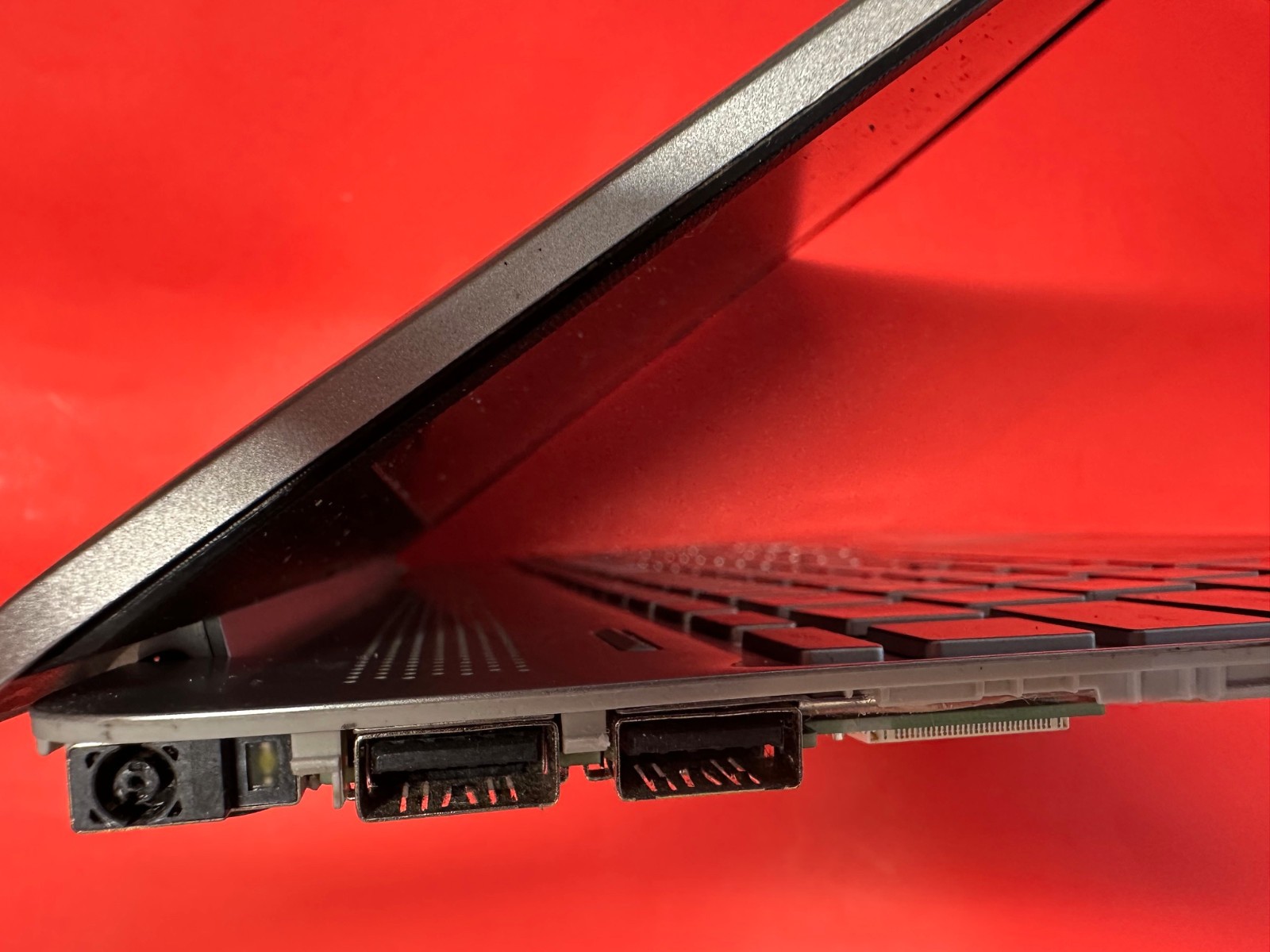 HP Laptop – 15-ef0023dx 15″ HD Touch RYZEN 5 3500U Radeon Vega 8 Webcam *READ*