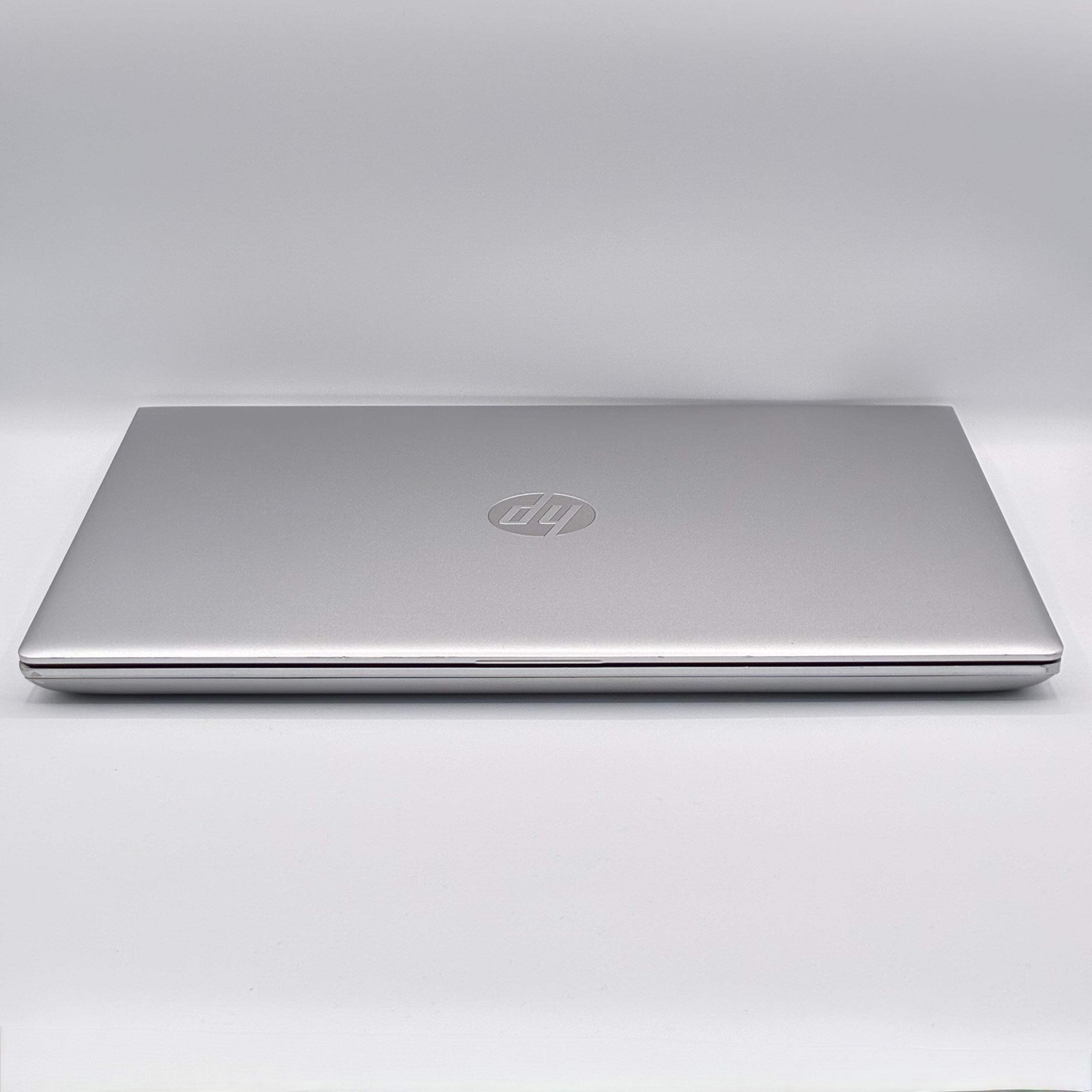 HP ProBook 650 G4 15-inch i5 vPro 8th Gen 8GB RAM Silver Cracked Screen