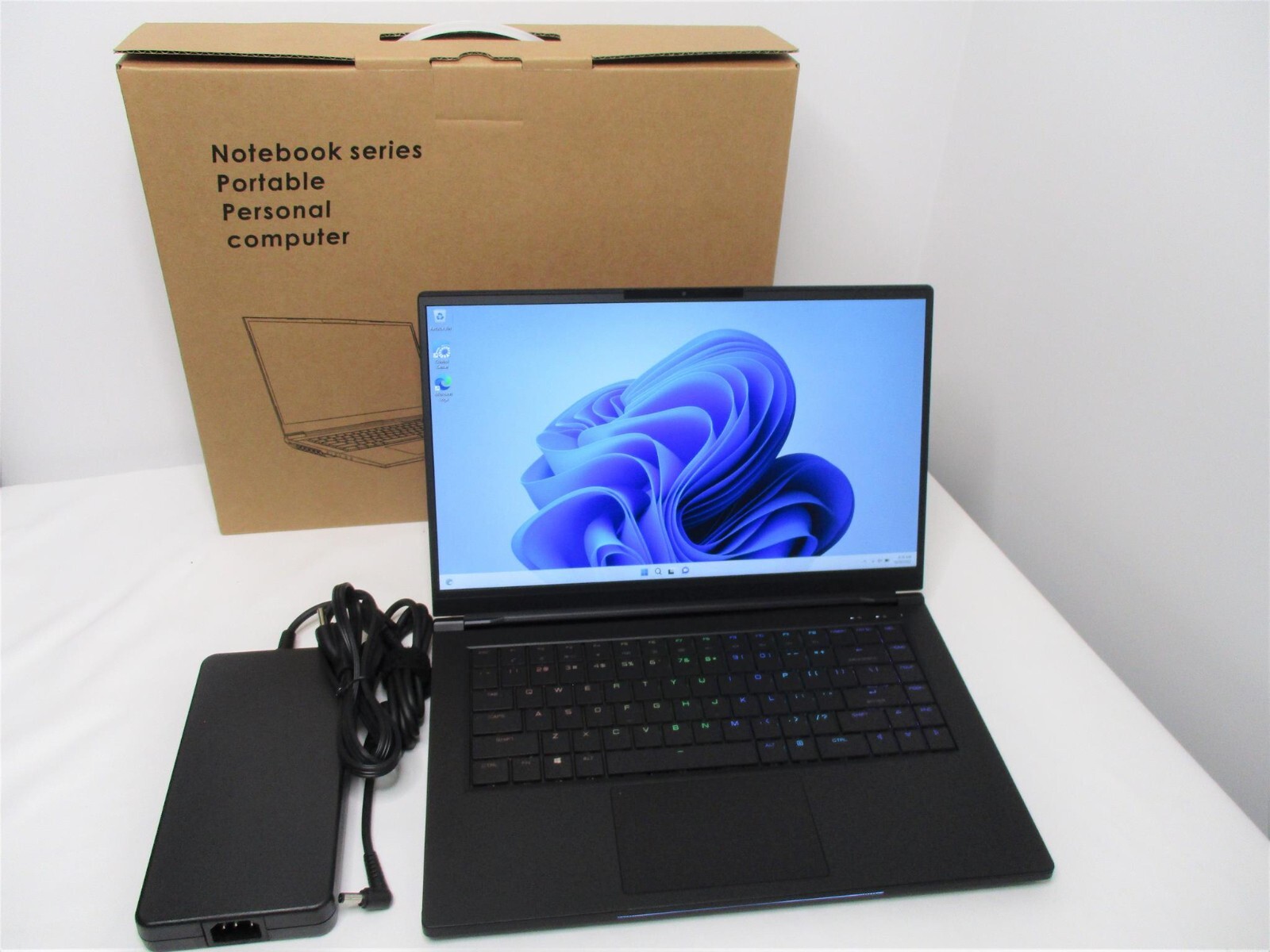 Intel Whitebook 15.6″ 144Hz FHD i7-9750H 16GB 500GB SSD GTX 1660Ti Gaming Laptop