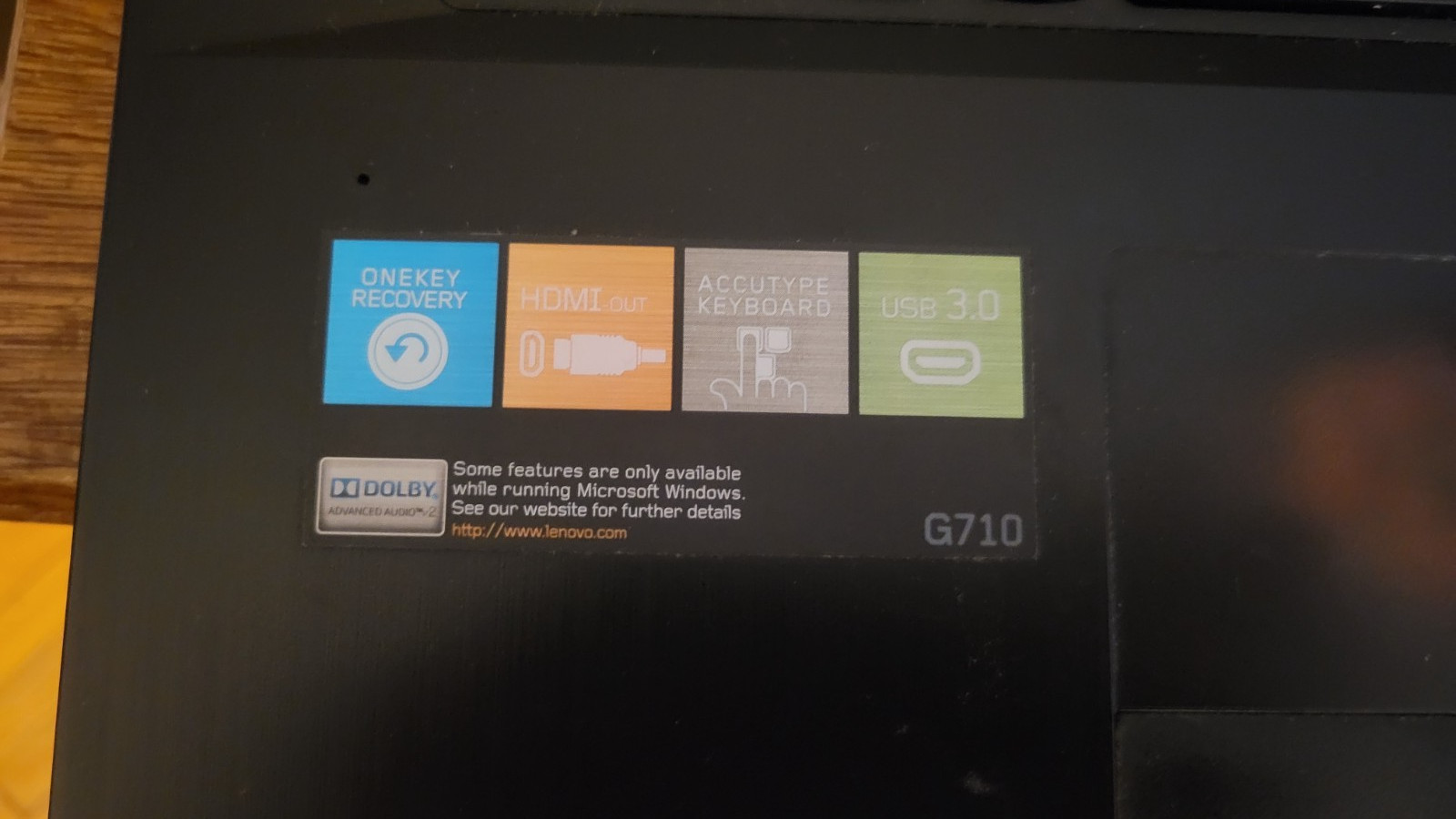 LENOVO G710 17.3″ LAPTOP INTEL PENTIUM 3550M 4GB RAM 500GB HD WIN 8.1 WORKS