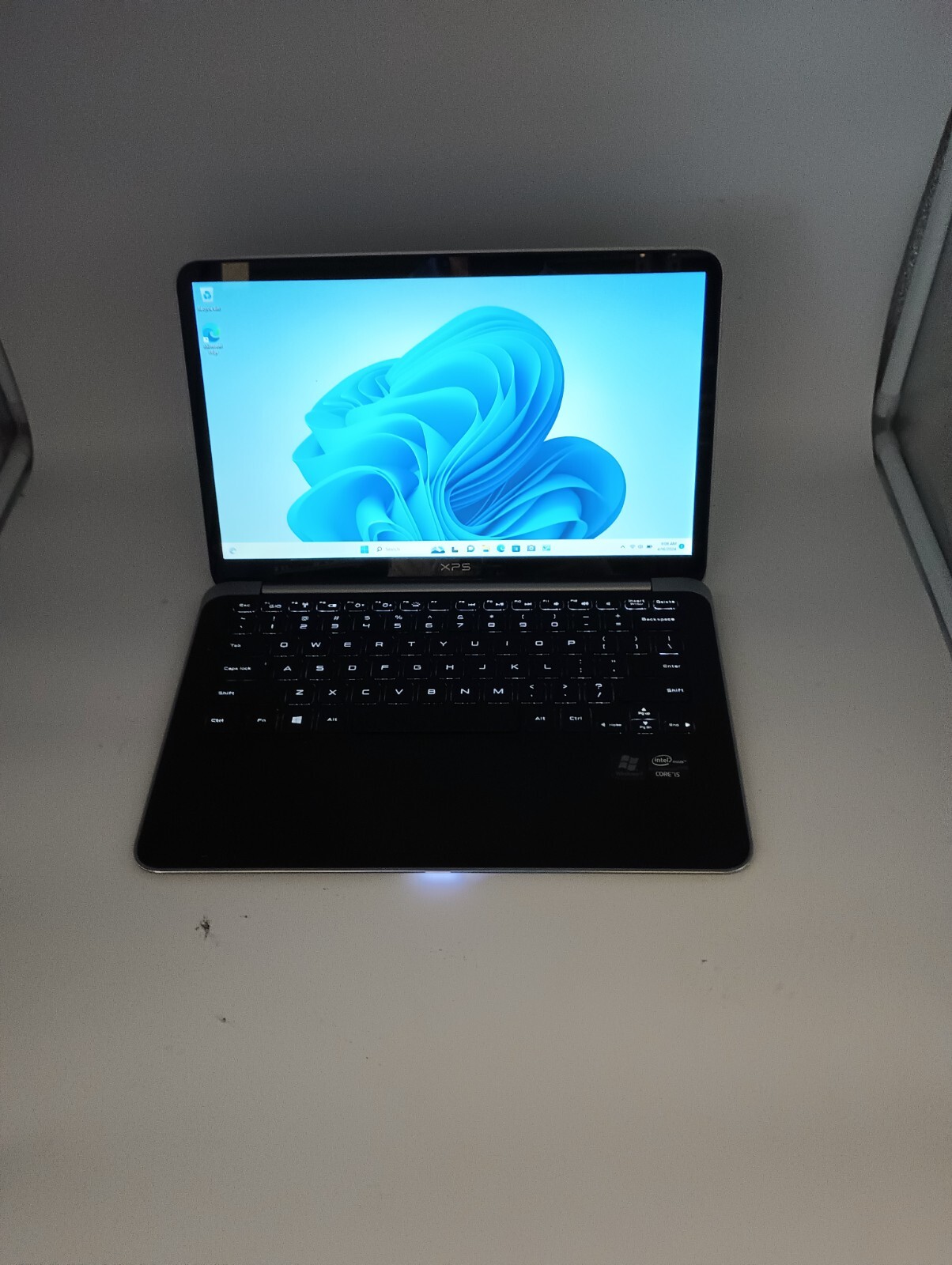 6261 Dell XPS L321X w/charger.i5 2nd gen.4GB.256GB mSata.13.3″.W11.Nice