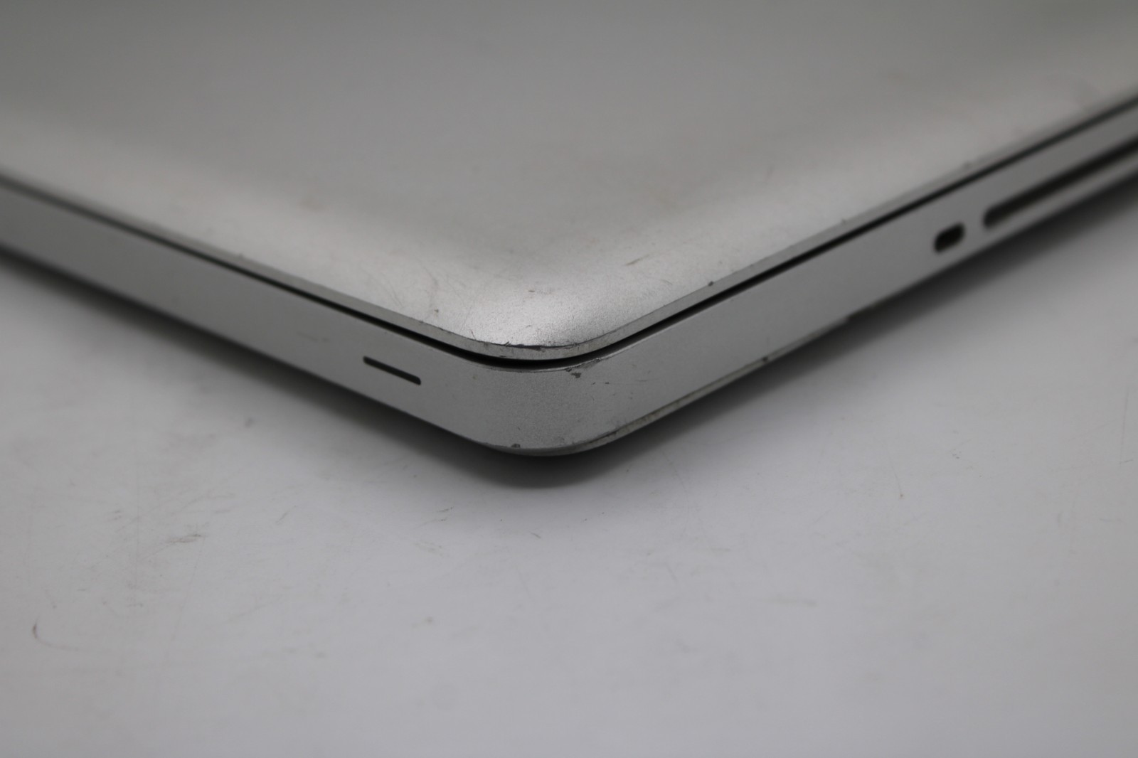Apple Macbook Pro (A1278) 13.3″ i5-2415M 4GB RAM NO STORAGE *USED/TESTED*