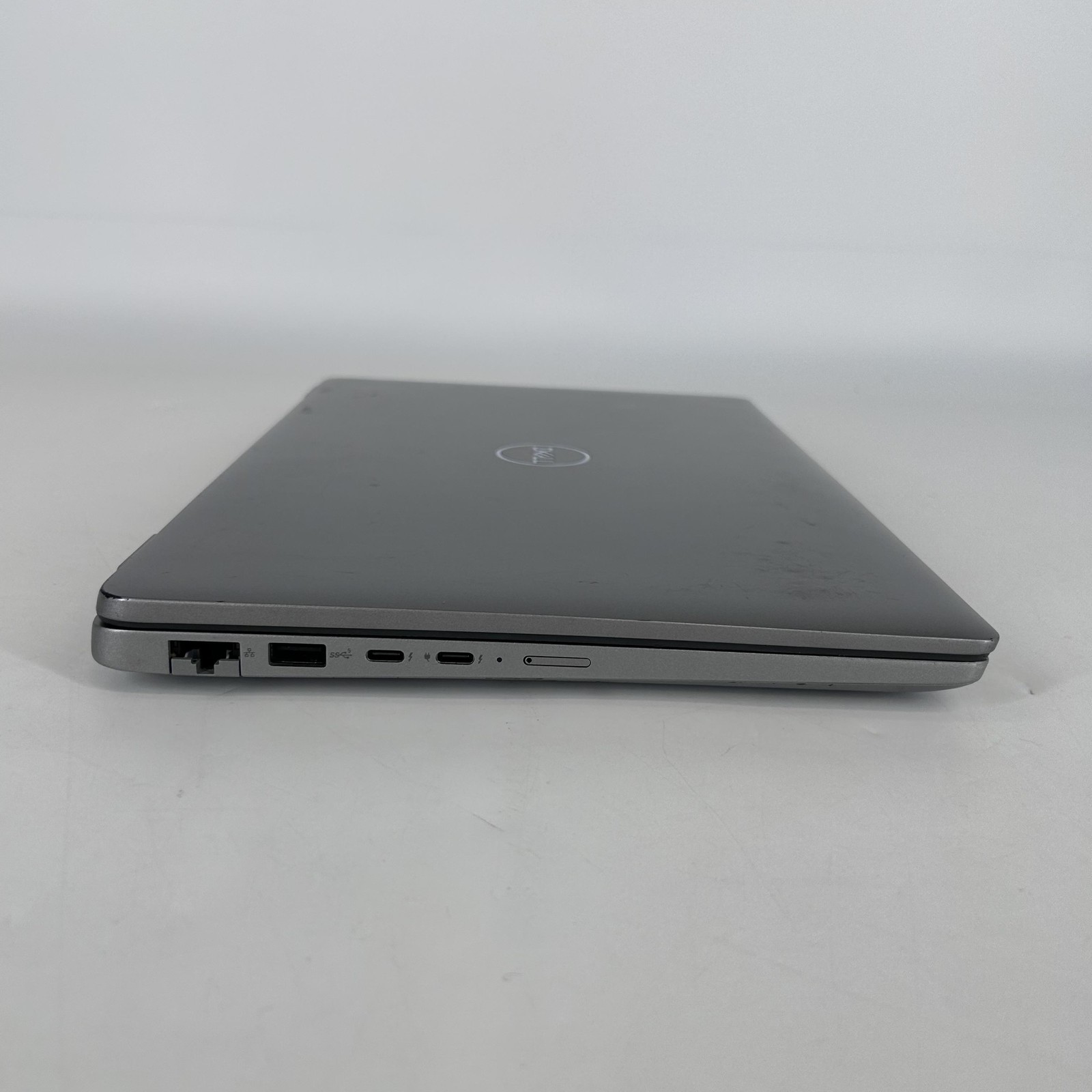Dell Latitude 5450 14 FHD 1.7GHz Ultra 7 165U 16GB 512GB Water Damaged Screen