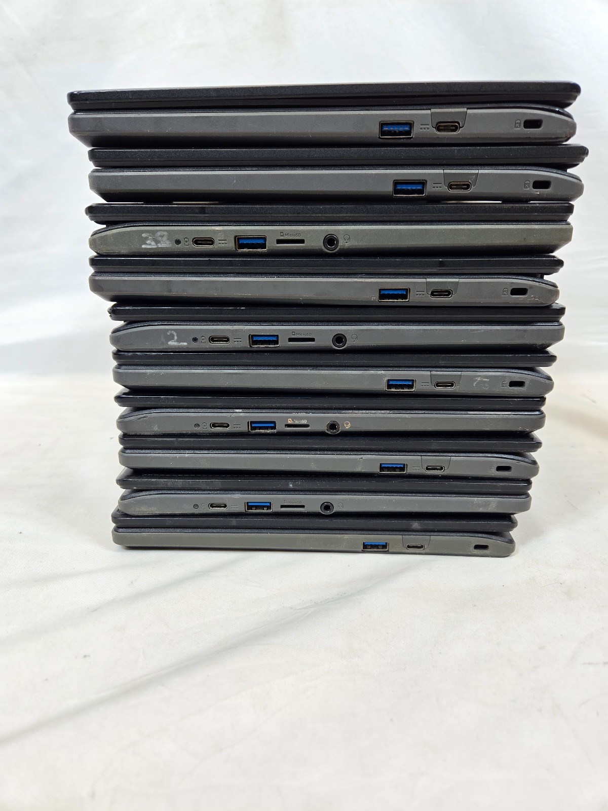 Lot of 10 Acer C721 25AS AMD A4 4GB RAM 32GB eMMC 11.6″ LCD ChromeOS