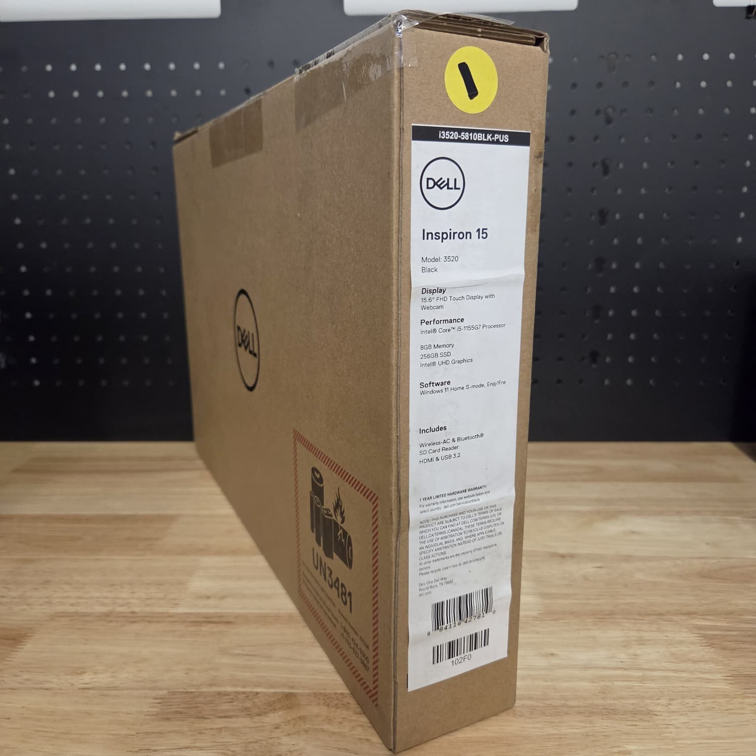Dell Inspiron 15 (Model 3520)