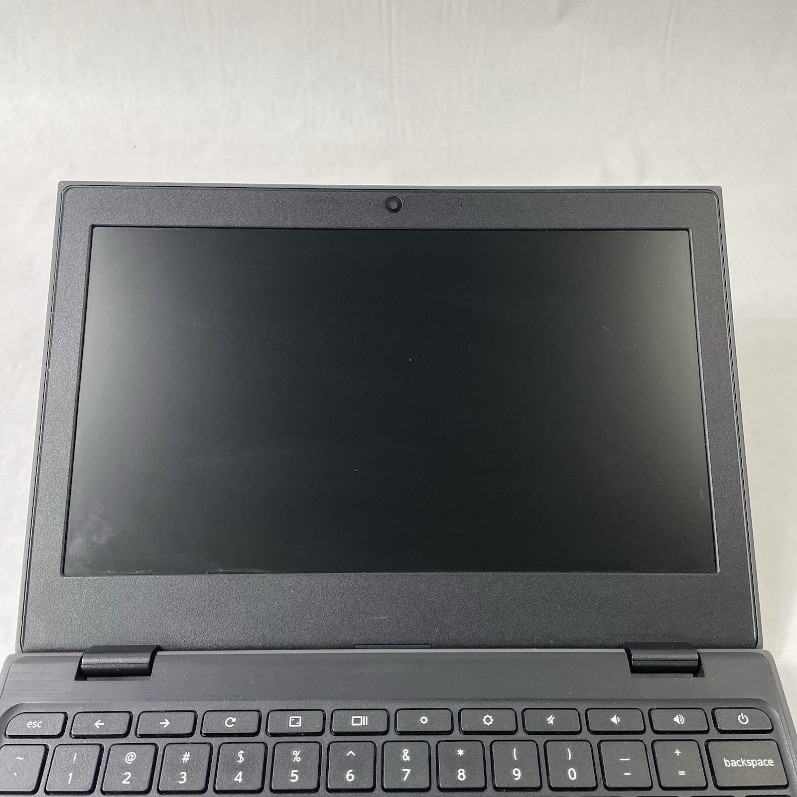 Lenovo 100e Chromebook Gen2 11.6″ Mediatek MT8173C 4GB RAM 16GB HDD No AC