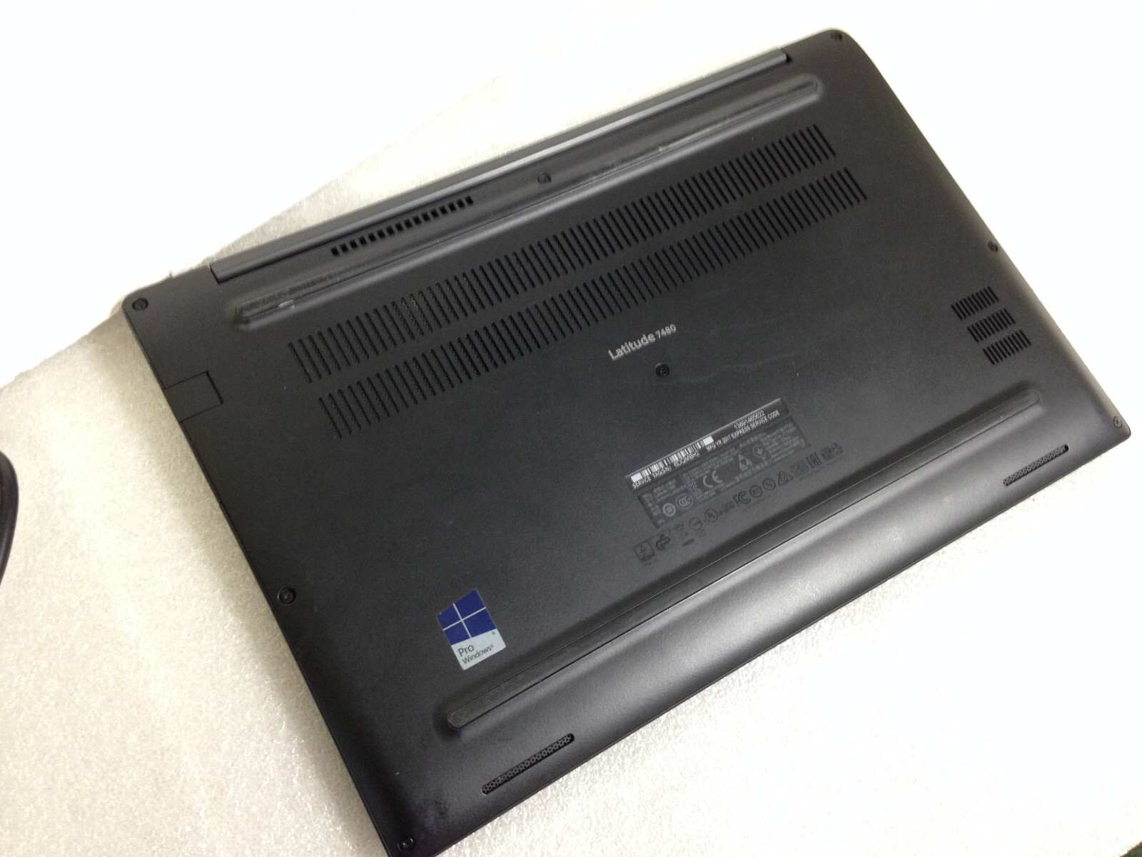 Dell 7480 i7-7600U 2.80GHz 16GB 512GB Window10 w/ AC Adapter Touch screen