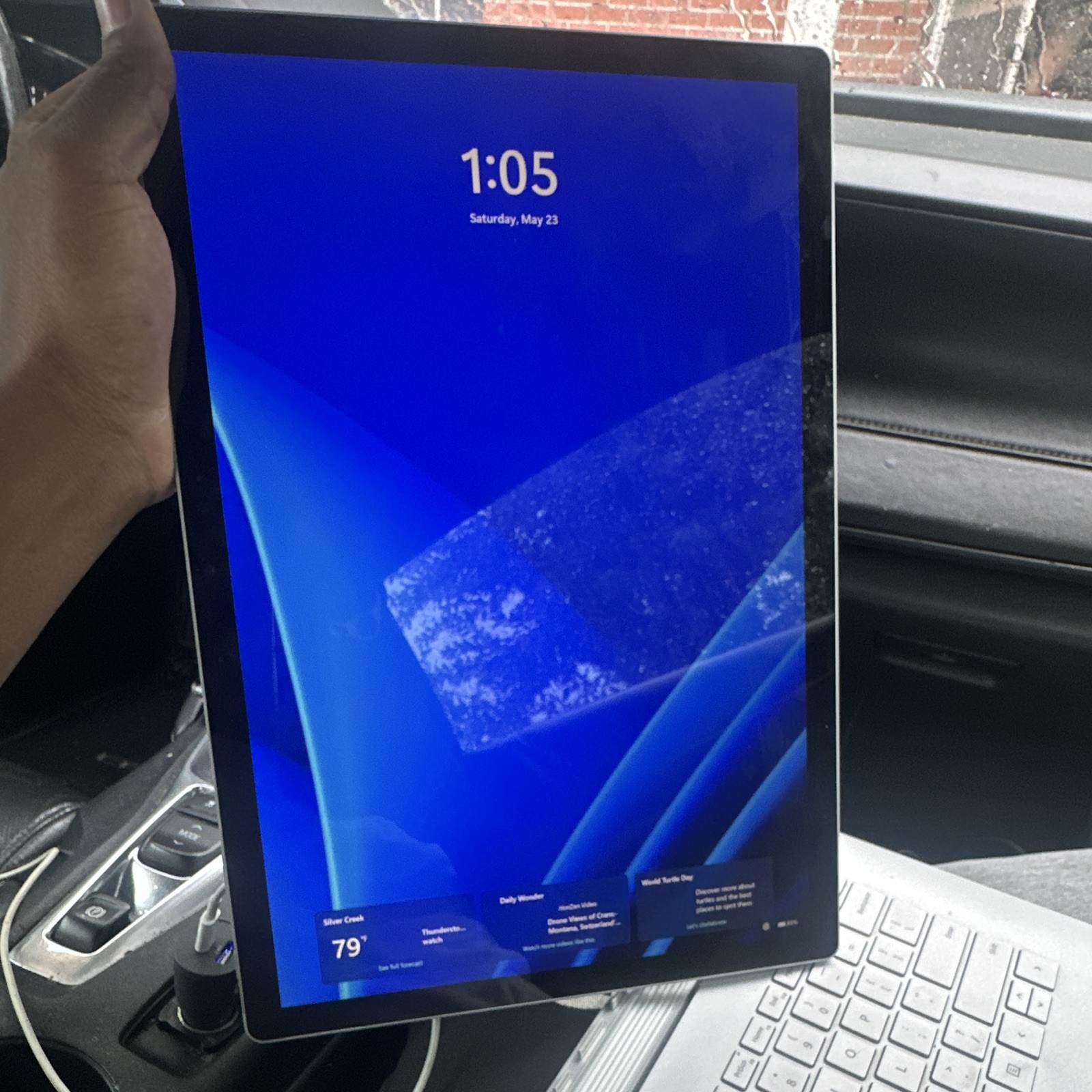 Microsoft Surface Book 2 15″ i7 16GB 477GB SSD GTX 1060 Win 11 Pro Silver
