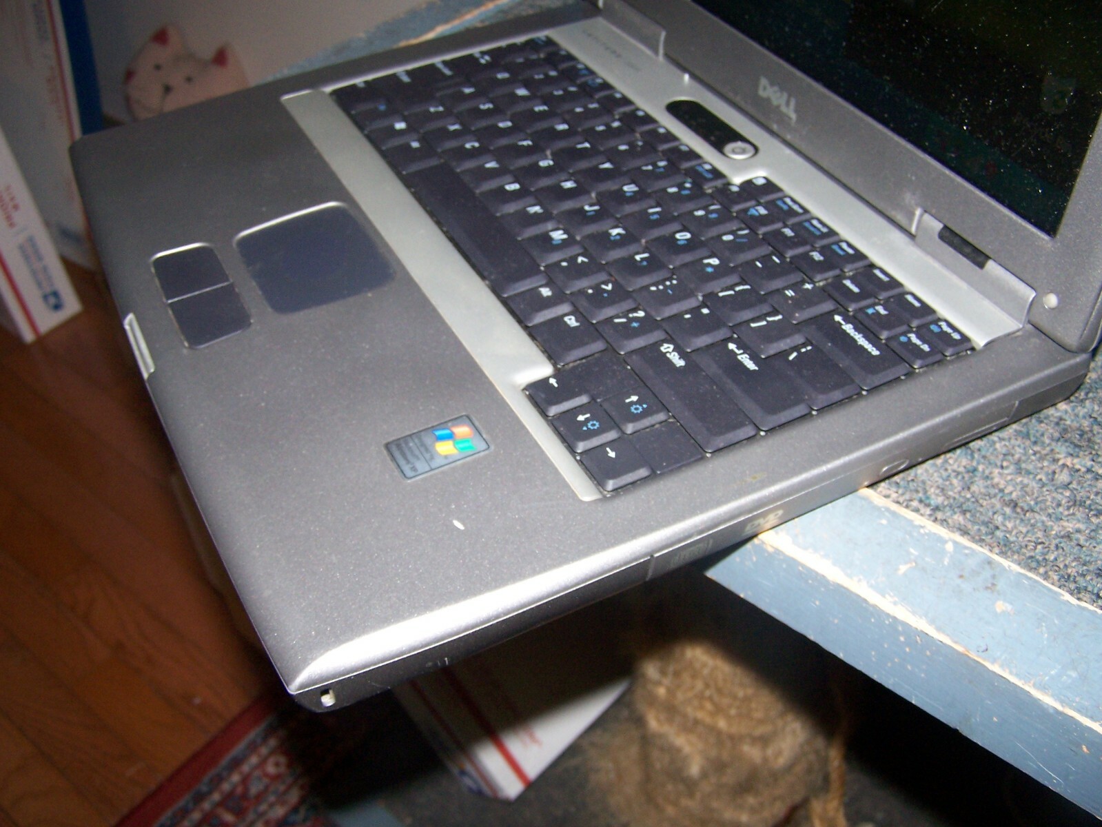 Dell Latitude D505 1.5GHZ 512MB RAM 60GB HDD WINDOWS XP AC ADAPTER CDRW