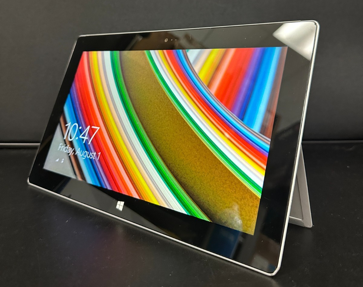 MICROSOFT SURFACE 1572 10.6″ NOTEBOOK NVIDIA TEGRA4 2GB RAM 32GB HDD WINDOWS 8