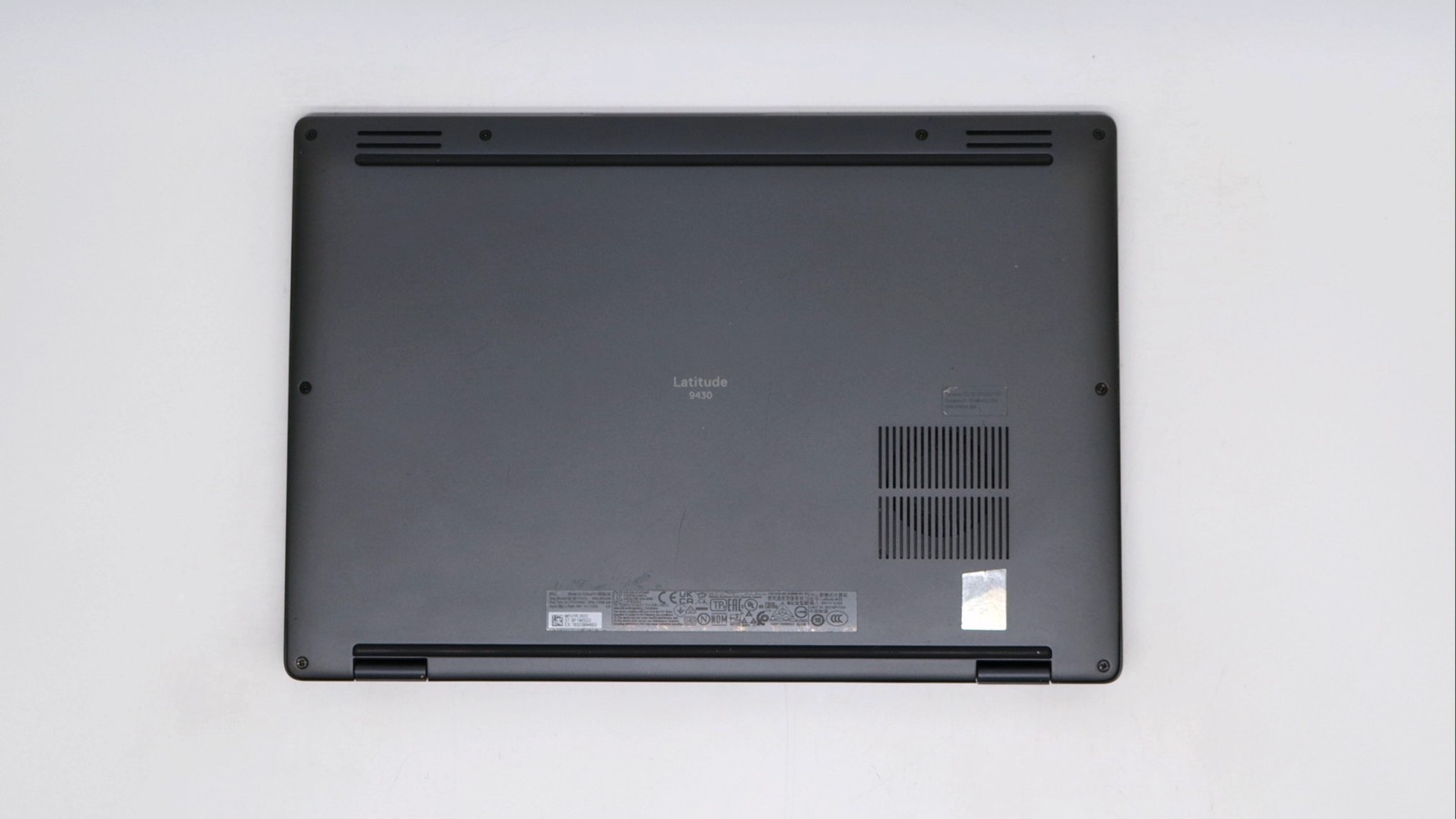 Dell Latitude 9430 14″ i7-1265u 32GB 1TB – Good