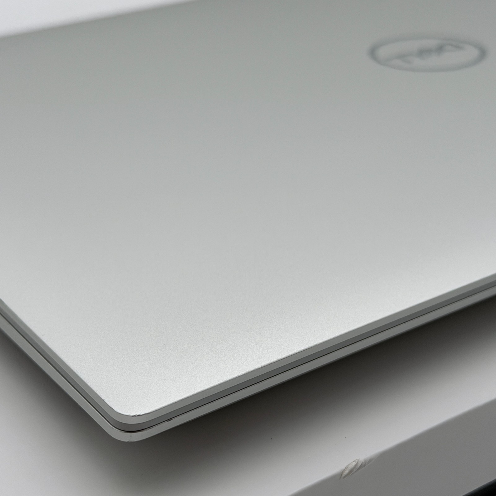 Dell XPS 16 9640 Platinum UHD+ TOUCH 5.1GHz Ultra 9 185H 32GB 1TB SSD RTX 4060