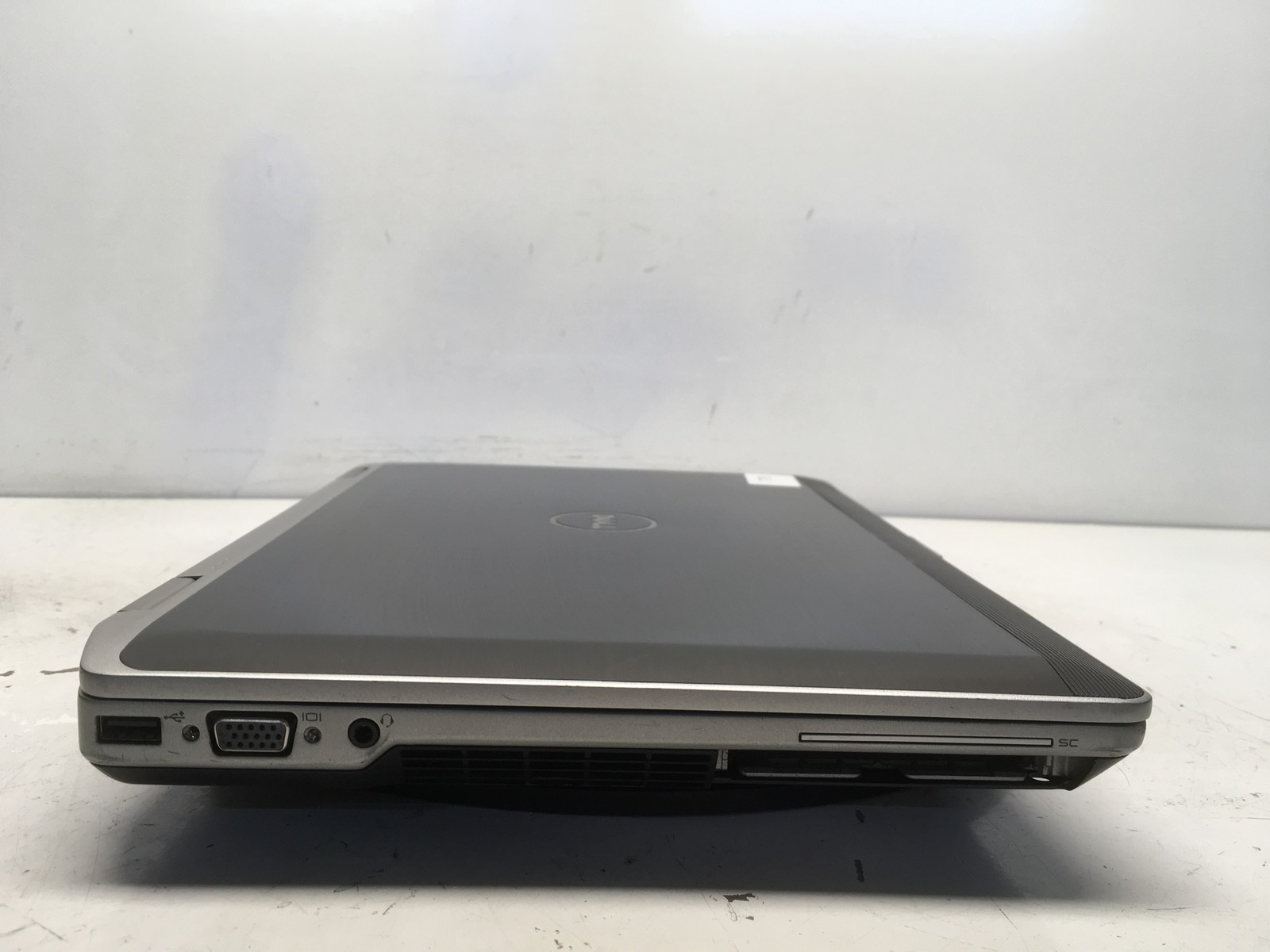 Dell Latitude E6430 Intel i5-3230M 2.6GHz 4 GB NO HDD No Batt BIOS Locked