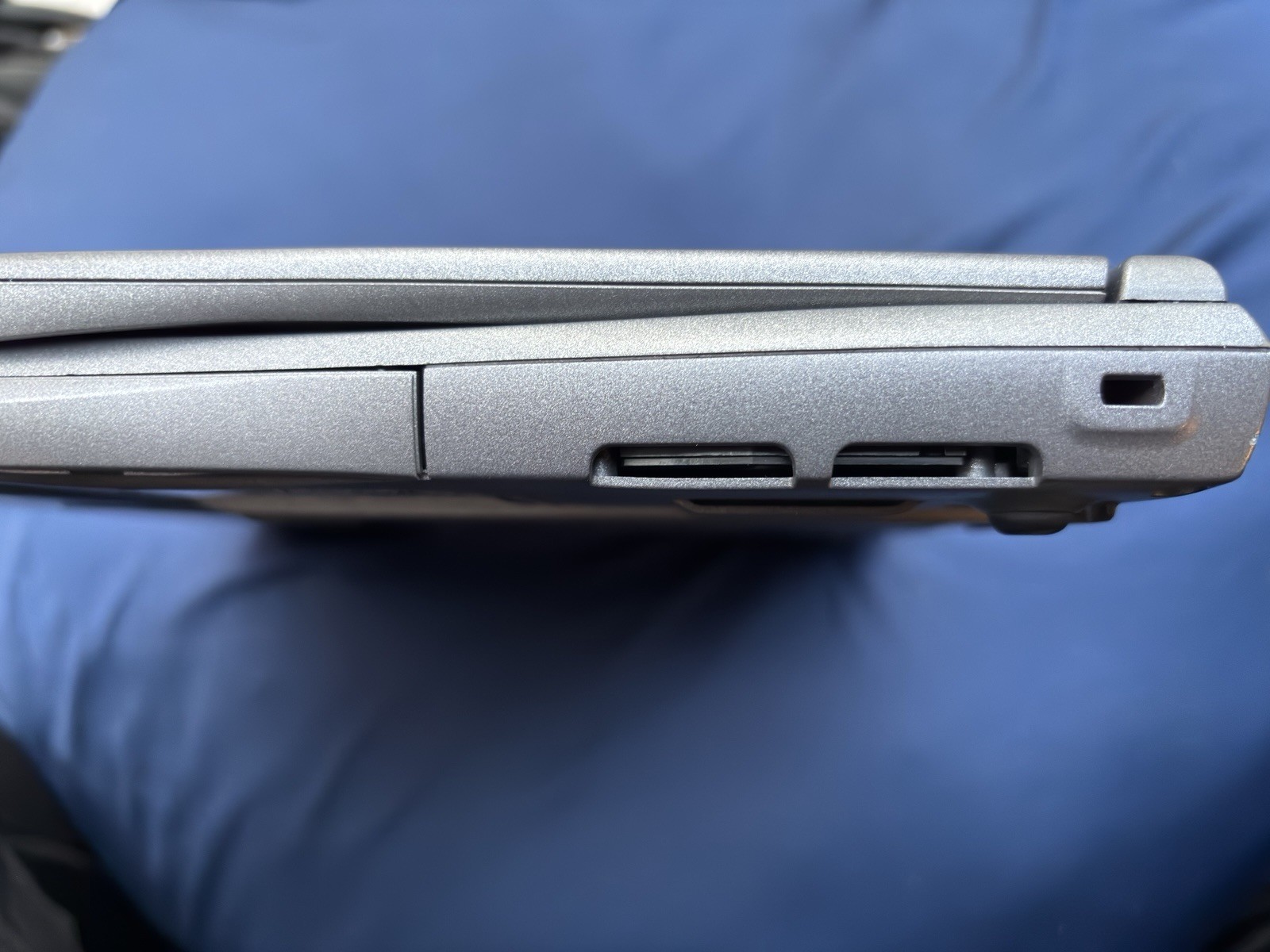 Dell Latitude C400 12in Pentium III 1.20GHz 512MB, No HDD, No OS, Boots to BIOS