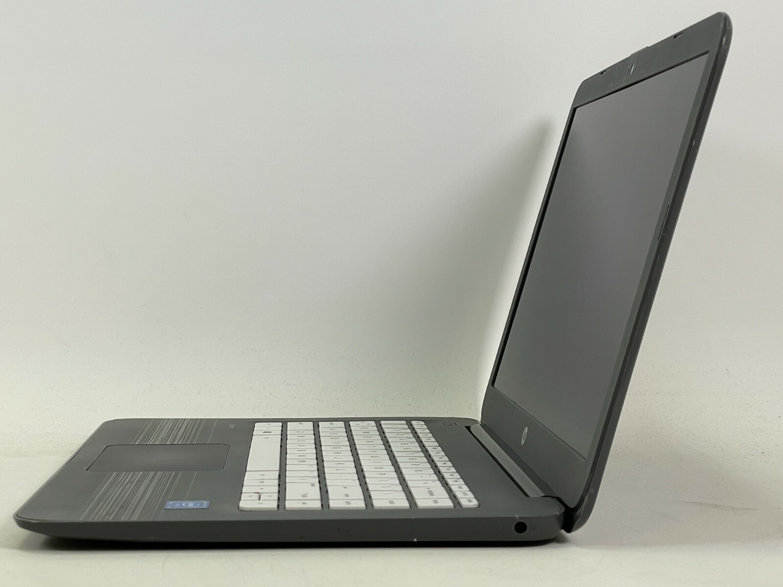 HP Stream 14″ HD Laptop Intel Pentium N3060 1.6GHz 4GB RAM 32GB SSD Windows 10