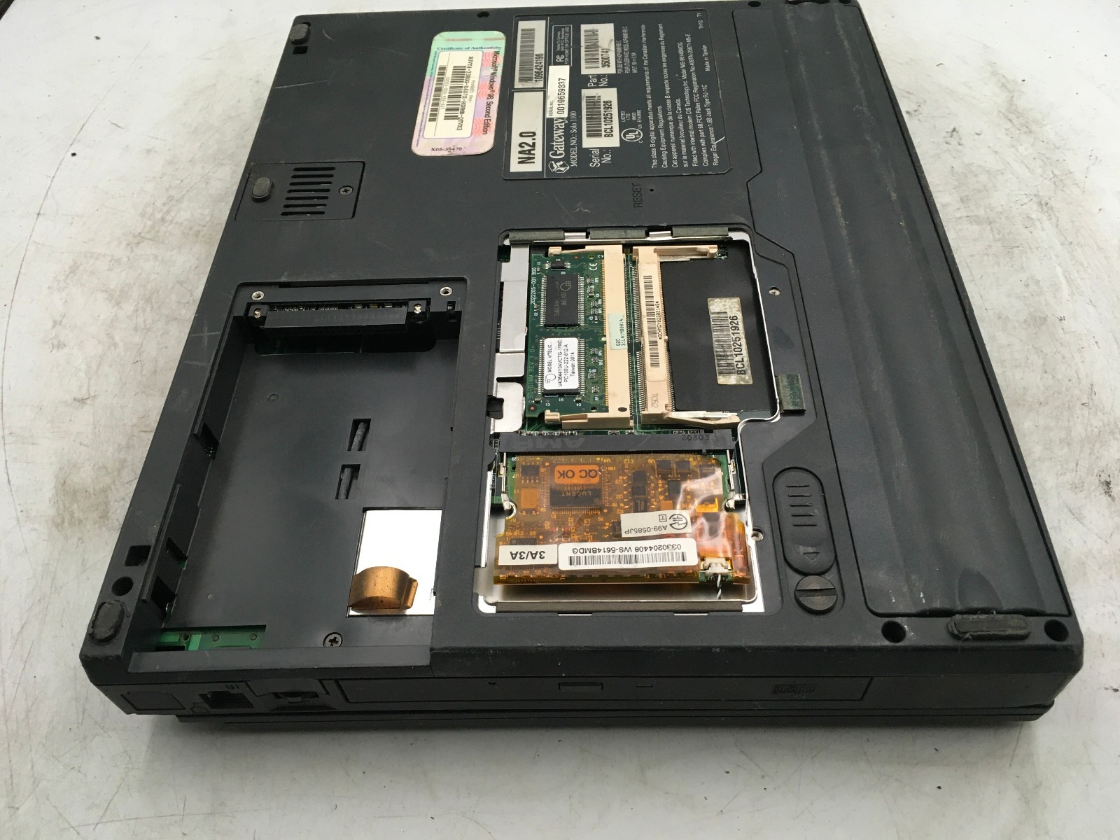 GATEWAY SOLO 1100 – FOR PARTS/REPAIR – Intel Celeron – 32MB RAM – READ DESC – BB